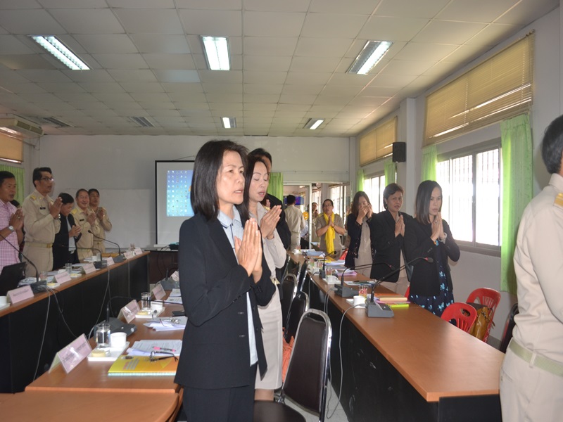1 เม.ย 59 ดร.โชคชัย เดชอมรธัญ ผู้ว่าราชการจังหวัดมหาสารคาม เป็นประธานพิธีทอดผ้าป่ามหากุศลสมทบกองทุนพัฒนาเด็กชนบทในพระราชูปถัมภ์สมเด็จพระเทพรัตราชสุดาฯ สยามบรมราชกุมารี