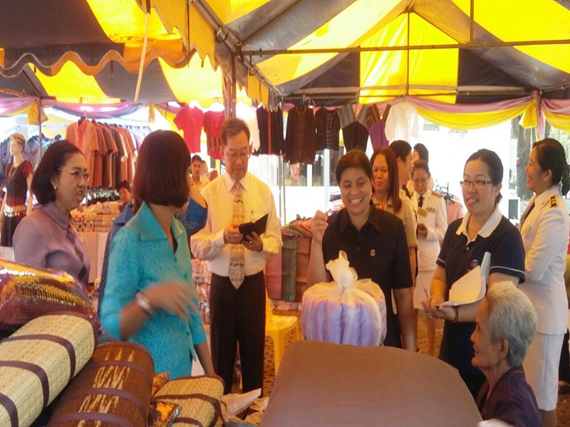 22 เม.ย.59 จังหวัดมหาสารคาม ร่วมกับ คกส.จ.มหาสารคาม ประชุมคณะกรรมการกองทุนพัฒนาสตรีจังหวัดมหาสารคาม ตามแผนการดำเนินงานกิจการบริหารและแผนการใช้จ่ายงบประมาณ ประจำปี 2559