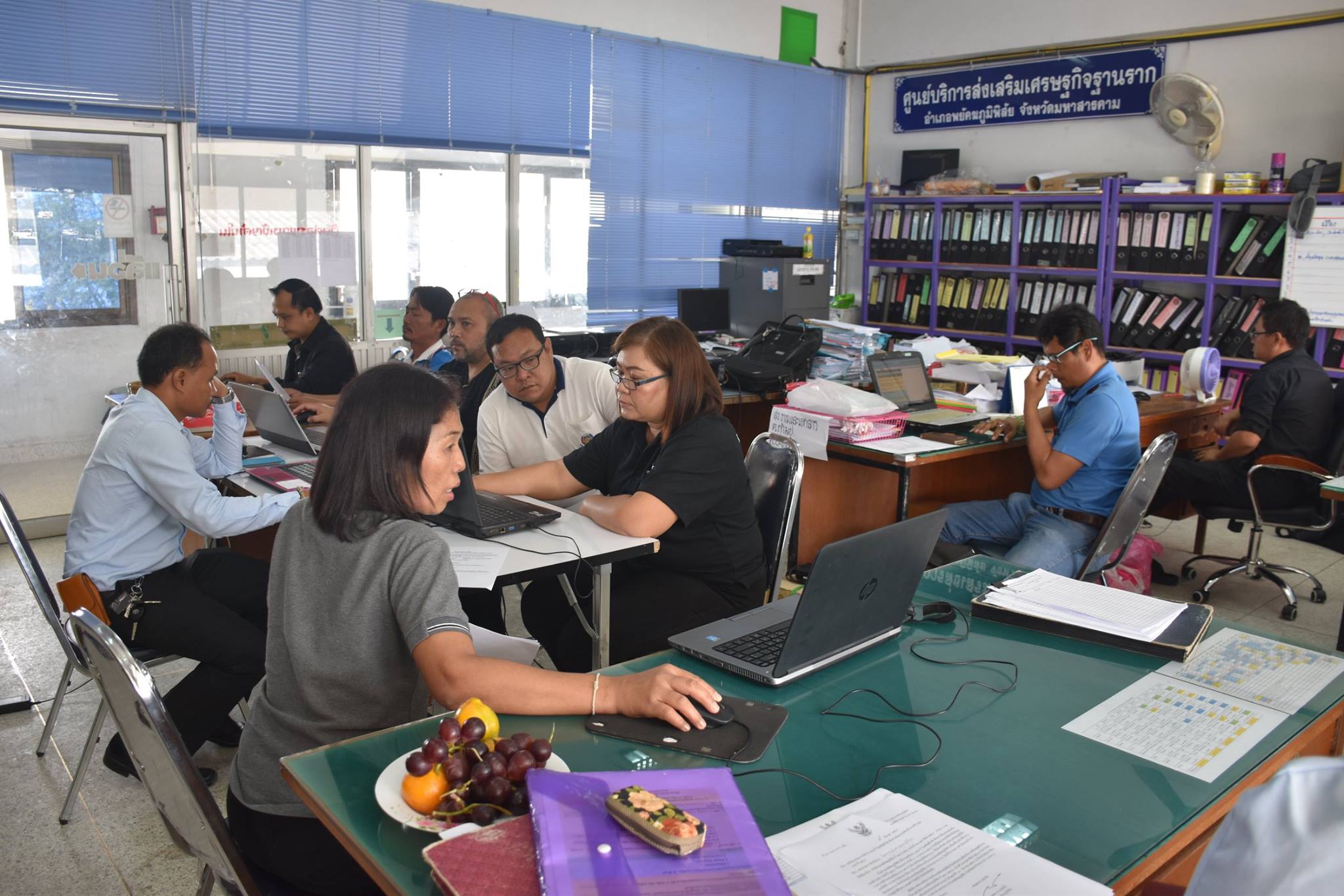 8 มีนาคม 2560    นักวิชาการกลุ่มงานสารสนเทศการพัฒนาชุมชนลงพื้นที่สนับสนุนส่งเสริมติดตามด้านเทคโนโลยีสารสนเทศ  กรมการพัฒนาชุมชน ปี 2560