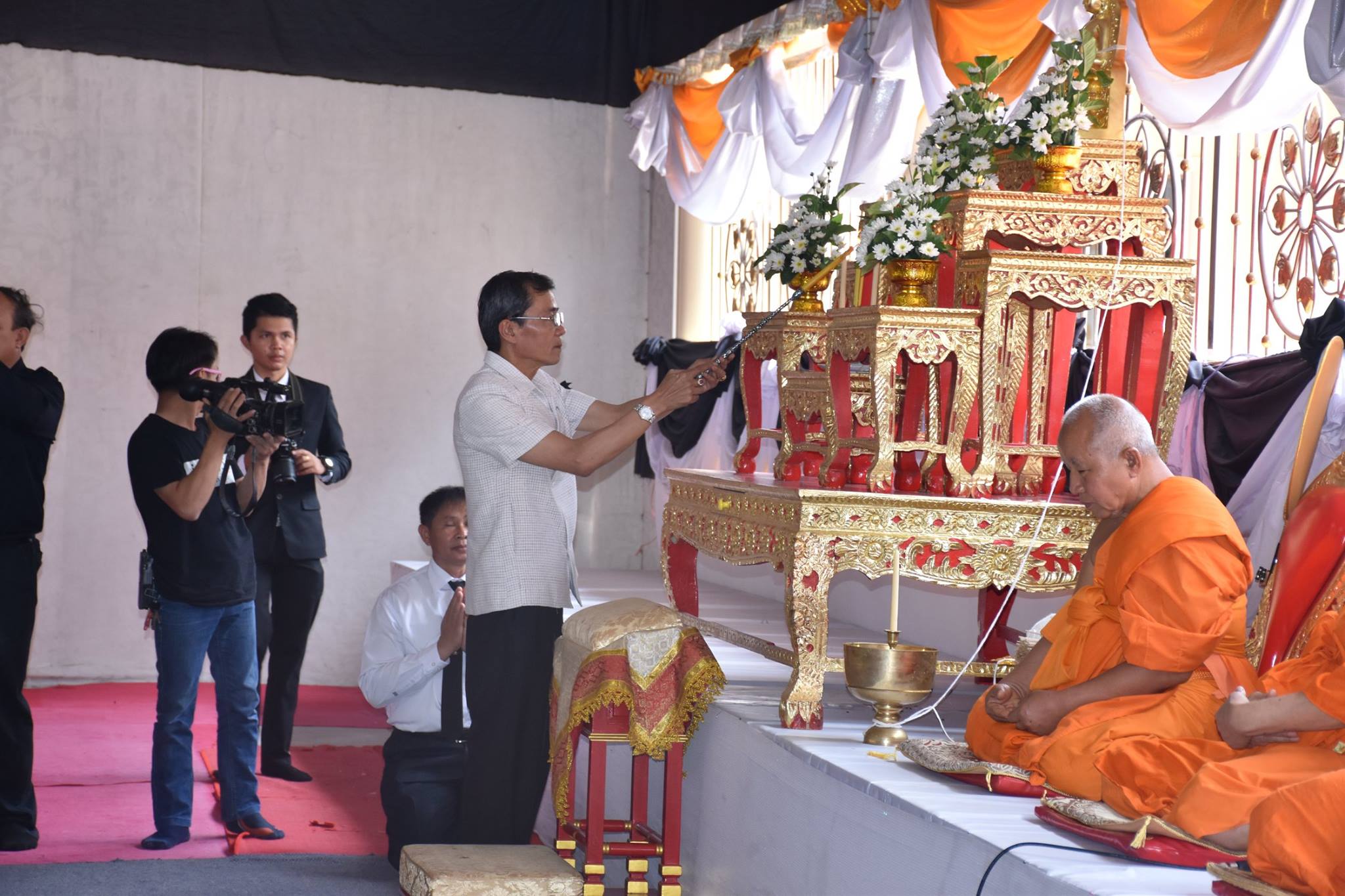 31 มีนาคม 2560    สำนักงานพัฒนาชุมชนจังหวัดมหาสารคามจัดพิธีทำบุญทอดผ้าป่ามหากุศลสมทบกองทุนพัฒนาเด็กชนบท  ในพระราชูปถัมภ์สมเด็จพระเทพรัตนราชสุดาฯ สยามบรมราชกุมารี  ประจำปี 2560 จังหวัดมหาสารคาม