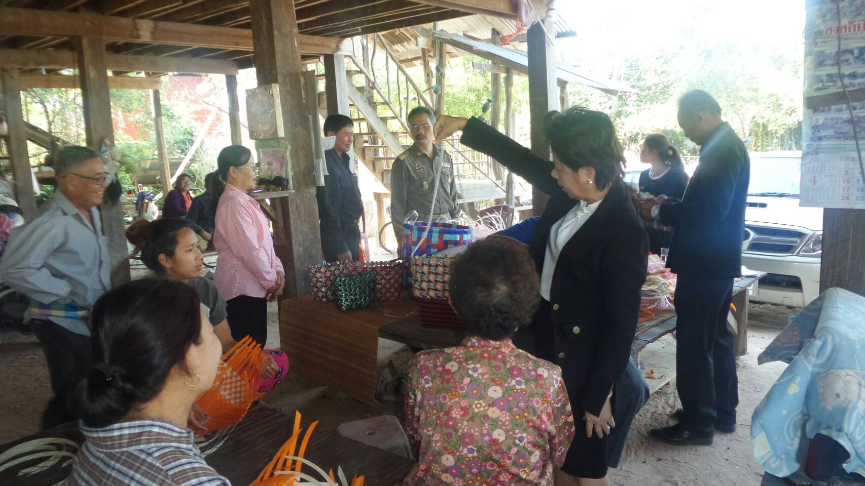 2  มีนาคม  2560  เวลา 15.00 น.   นางสาวศศิธร   ปัญญาไว  พัฒนาการจังหวัดมหาสารคาม  พร้อมด้วยนายพงษ์ศักดิ์  คณะมะ  หัวหน้ากลุ่มส่งเสริมฯ ลงพื้นที่เยี่ยมและติดตามการดำเนินงานสัมมาชีพชุมชน อำเภอเมืองมหาสารคาม