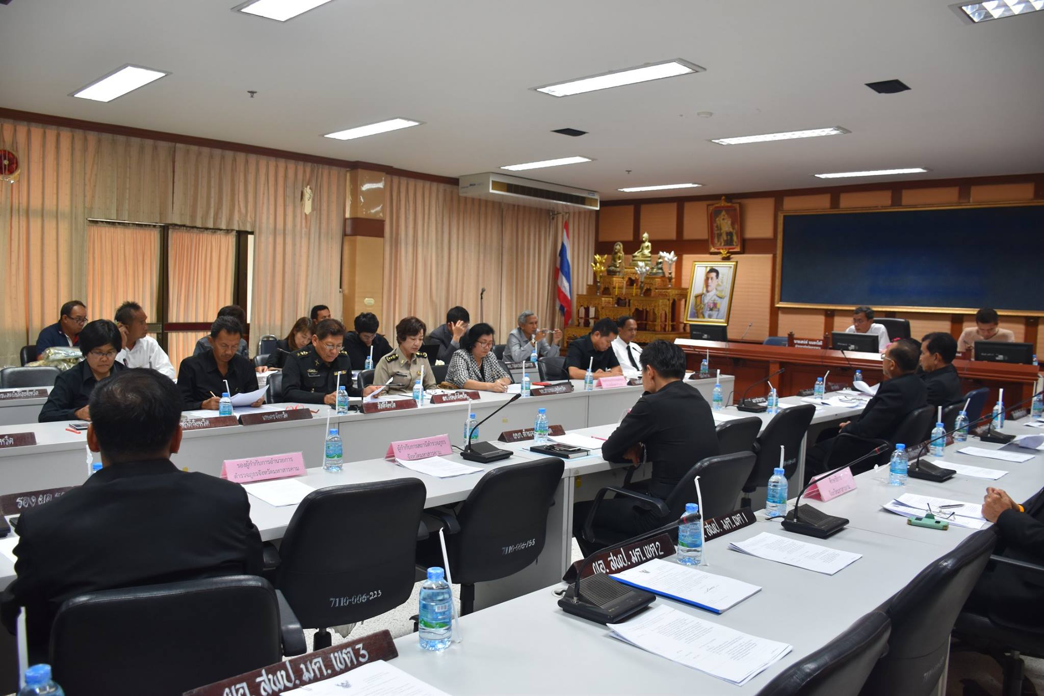 25 พฤษภาคม 2560 นายเสน่ห์ นนทะโชติ ผู้ว่าราชการจังหวัดมหาสารคาม เป็นประธานการประชุมคณะกรรมการเตรียมการจัดพิธีถวายดอกไม้จันทน์จังหวัดมหาสารคาม