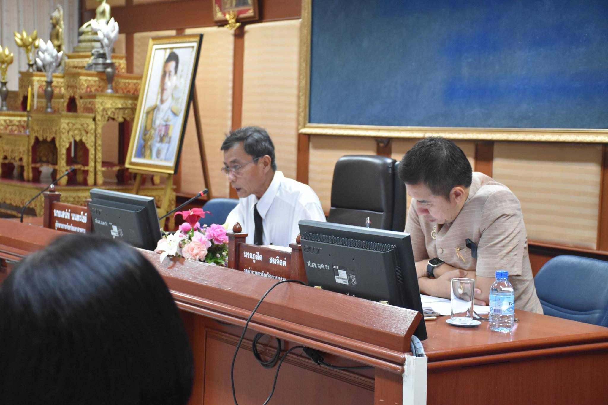 25 พฤษภาคม 2560 นายเสน่ห์ นนทะโชติ ผู้ว่าราชการจังหวัดมหาสารคาม เป็นประธานการประชุมคณะกรรมการเตรียมการจัดพิธีถวายดอกไม้จันทน์จังหวัดมหาสารคาม