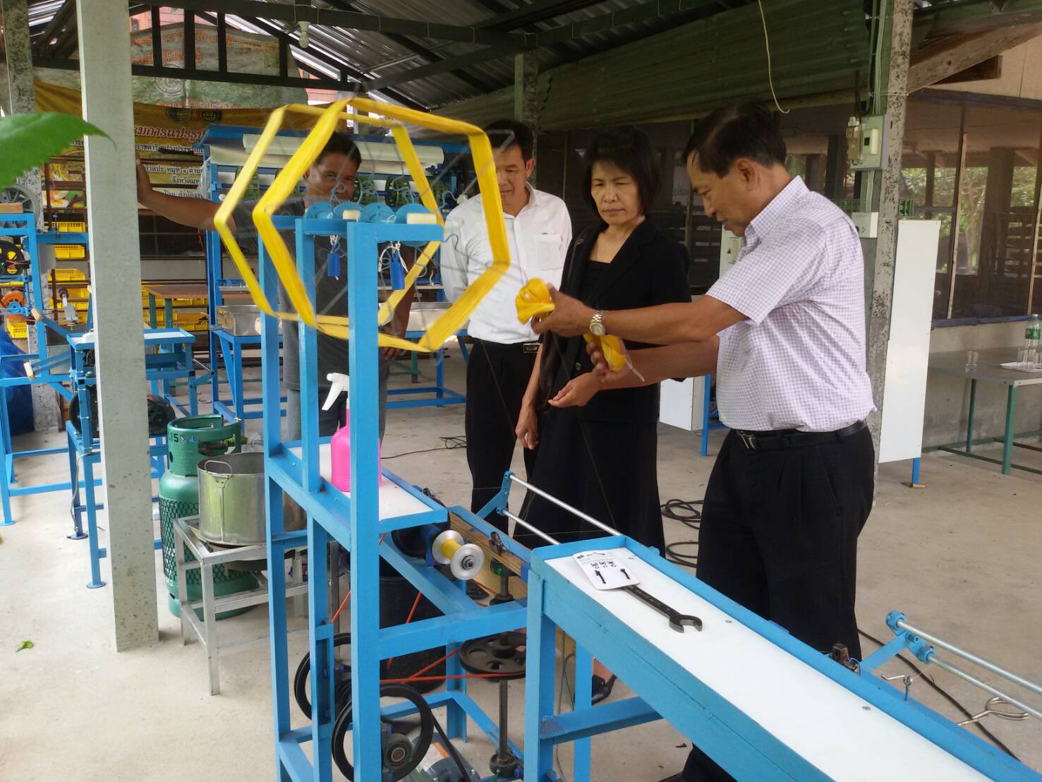 22 พฤษภาคม 2560  นางสงวน มะเสนา หัวหน้ากลุ่มงานยุทธศาสตร์ฯ และนางสาวเยาวมาลย์ เศรษฐา  หัวหน้าฝ่ายอำนวยการ ติดตามสนับสนุนการดำเนินงานกิจกรรมตามยุทธศาสตร์กรมการพัฒนาชุมชน อำเภอยางสีสุราช จังหวัดมหาสารคาม