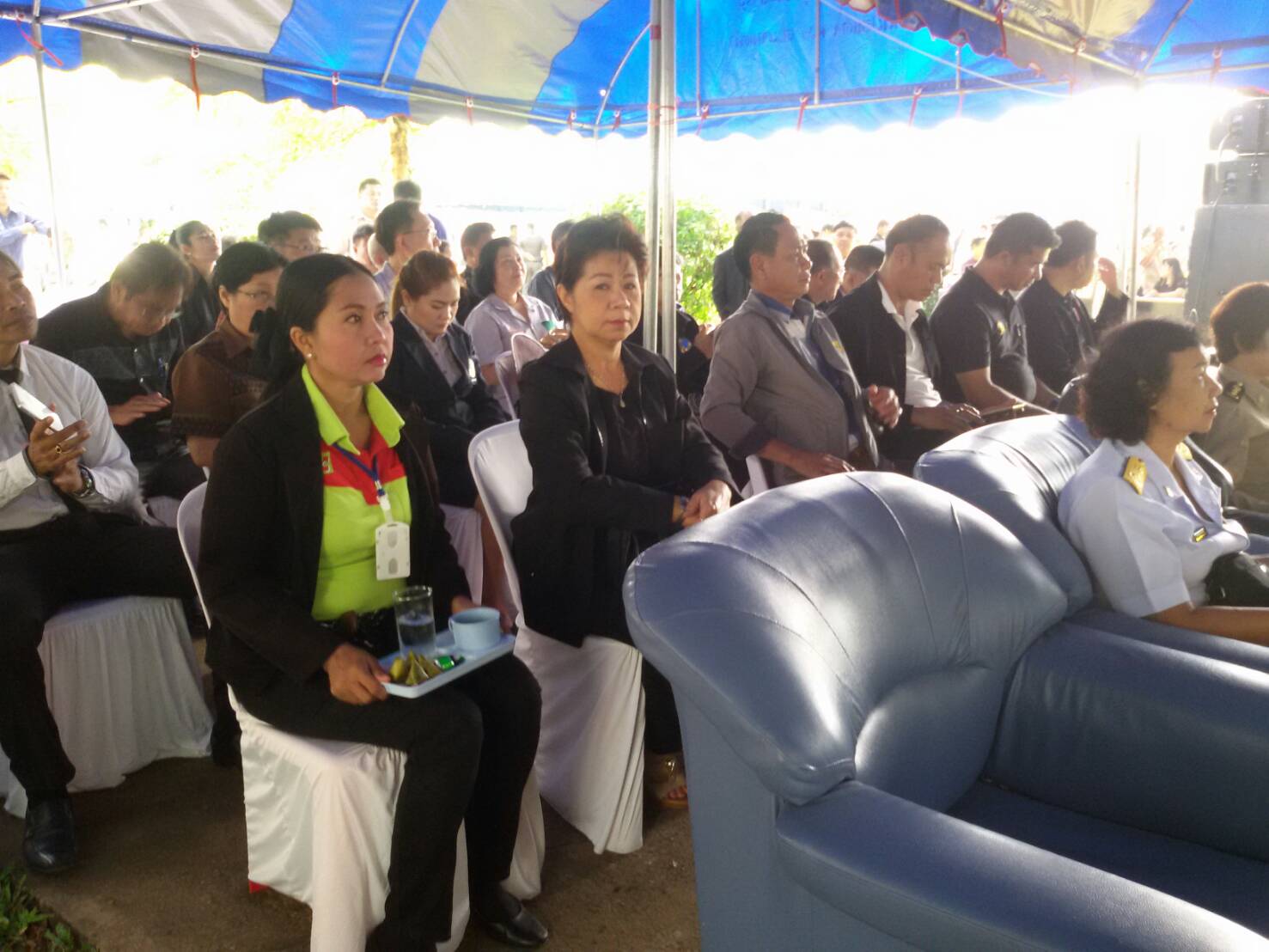 24 พฤษภาคม 2560  ผู้ว่าราชการจังหวัดมหาสารคามเป็นประธานการออกบริการประชาชนตามโครงการปกป้องและเชิดชูสถาบันพระมหากษัตริย์ และหน่วยบำบัดทุกข์บำรุงสุขสร้างรอยยิ้มให้ประชาชนจังหวัดมหาสารคาม ณ โรงเรียนบ้านวังบัวสามัคคี  ตำบลขามเฒ่าพัฒนา อำเภอกันทรวิชัย จังหวัดมหาสารคาม