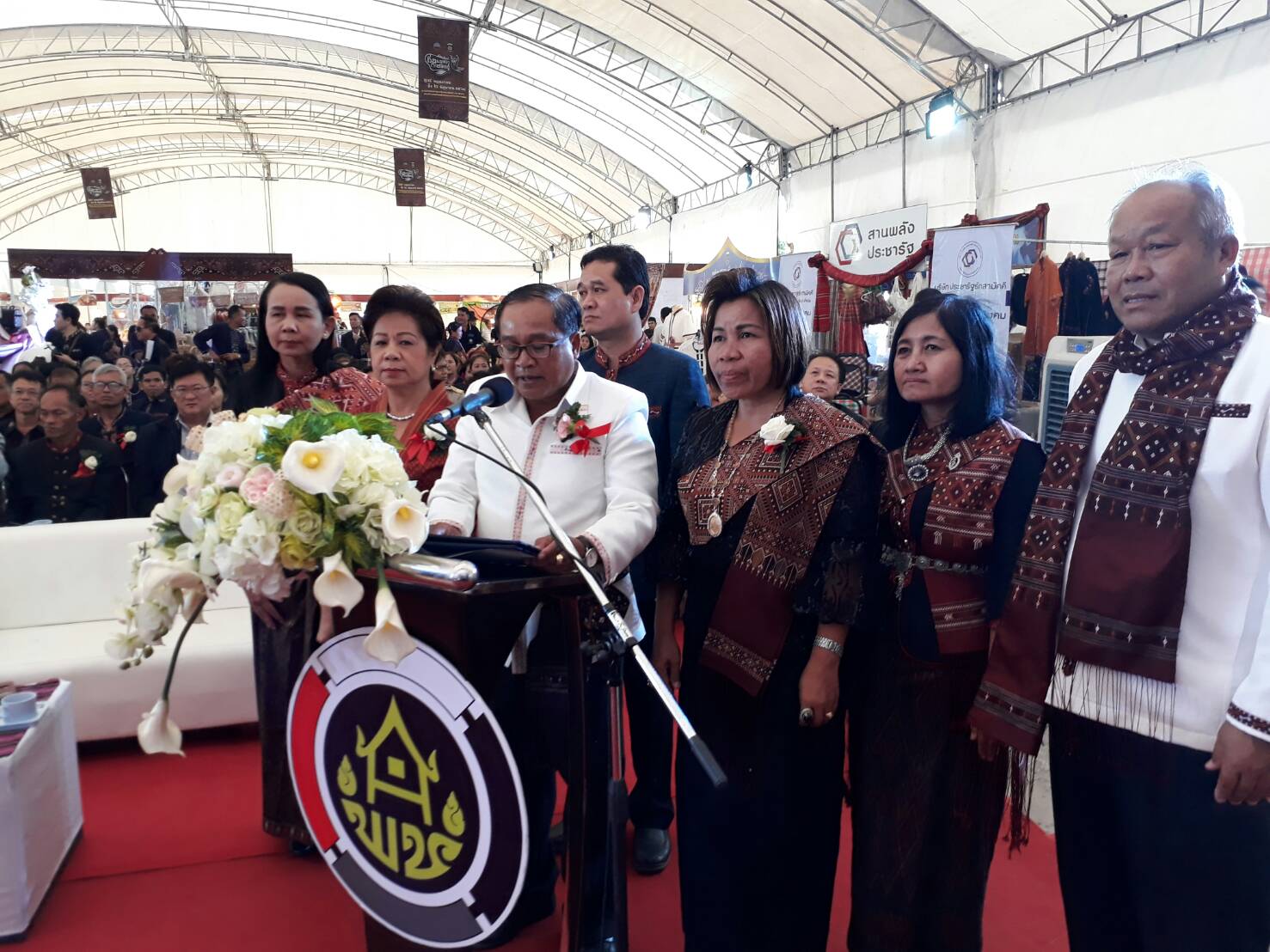 30 พฤษภาคม 2560 นางสาวศศิธร ปัญญาไว พัฒนาการจังหวัดมหาสารคาม ร่วมพิธีเปิดงานหัตถศิลป์ถิ่นแพรวากาฬสินธุ์ ณ อาคารหอประชุมเฉลิมพระเกียรติ 80 พรรษา และบริเวณหน้าศาลากลางจังหวัดกาฬสินธ์ุ