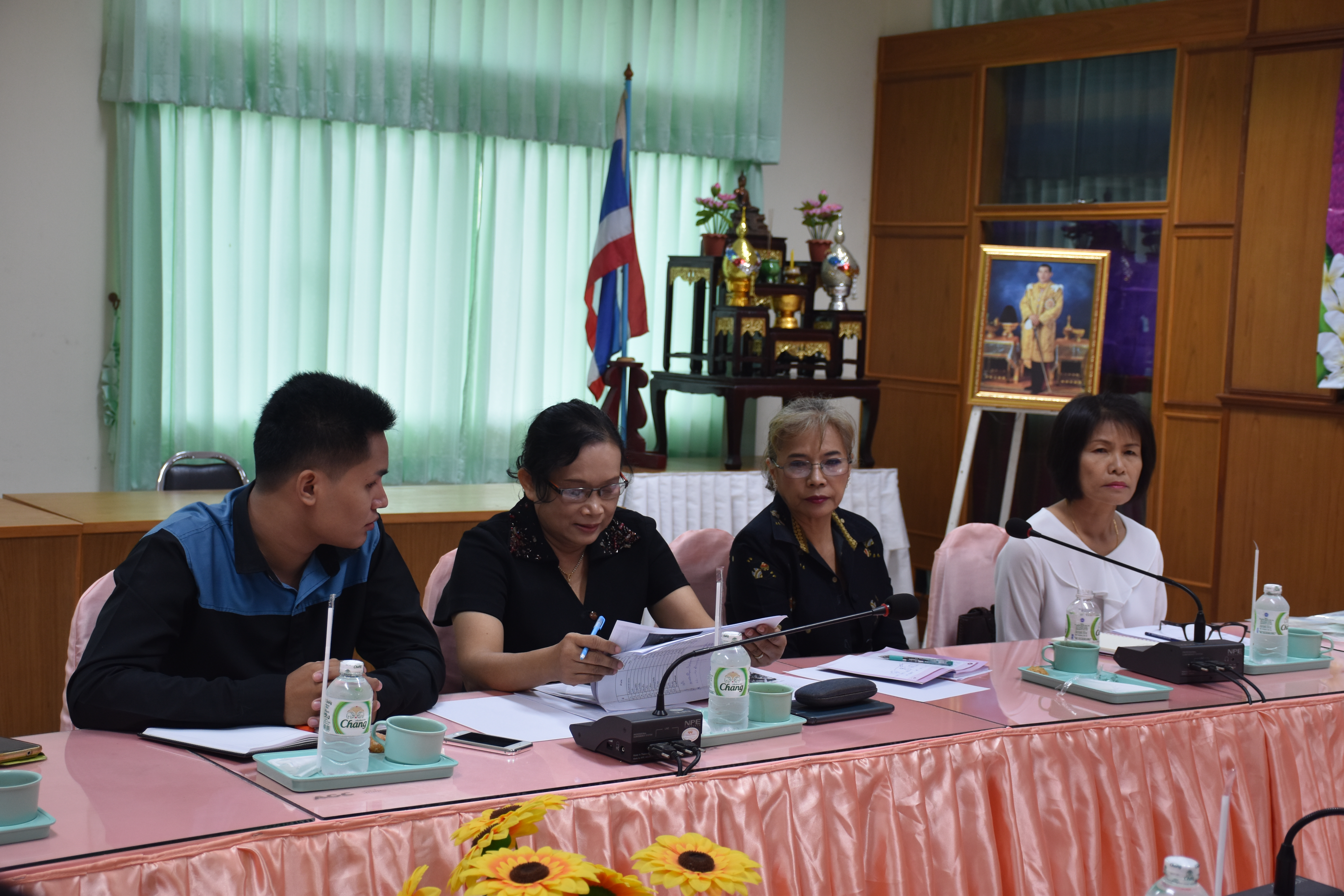 26 พฤษภาคม 2560  นางสาวศศิธร ปัญญาไว พัฒนาการจังหวัดมหาสารคาม  เป็นประธานในการประชุมเพื่อเตรียมความพร้อมเกี่ยวกับพิธีถวายดอกไม้จันทน์ของประชาชนในส่วนภูมิภาค