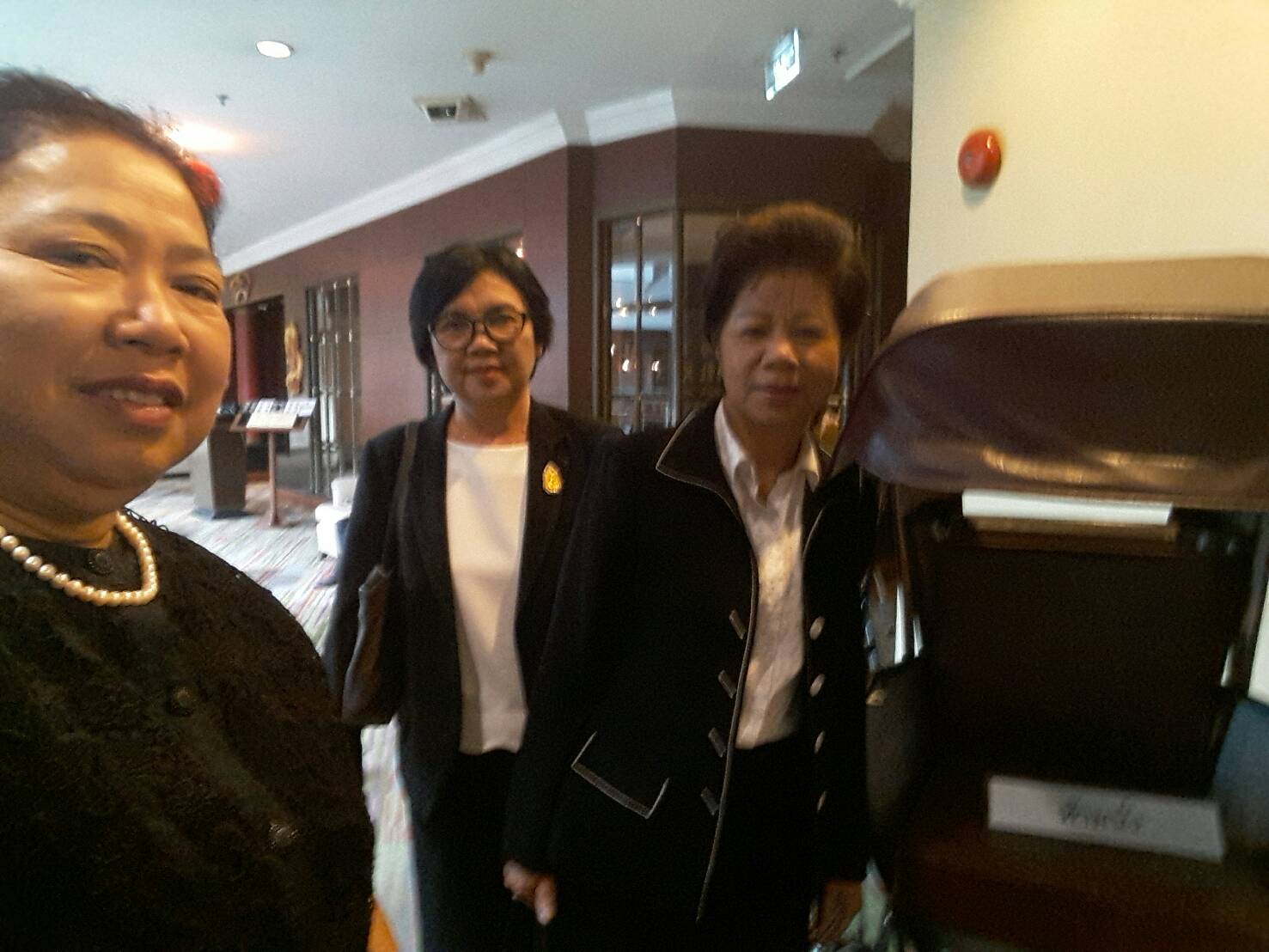 12 มิถุนายน 2560  นางสาวศศิธร ปัญญาไว พัฒนาการจังหวัดมหาสารคาม  เข้าร่วมสัมมนาเชิงปฏิบัติการเพื่อเสริมสร้างศักยภาพ การพัฒนาเศรษฐกิจภาคตะวันออกเฉียงเหนือ  ประจำปี 2560