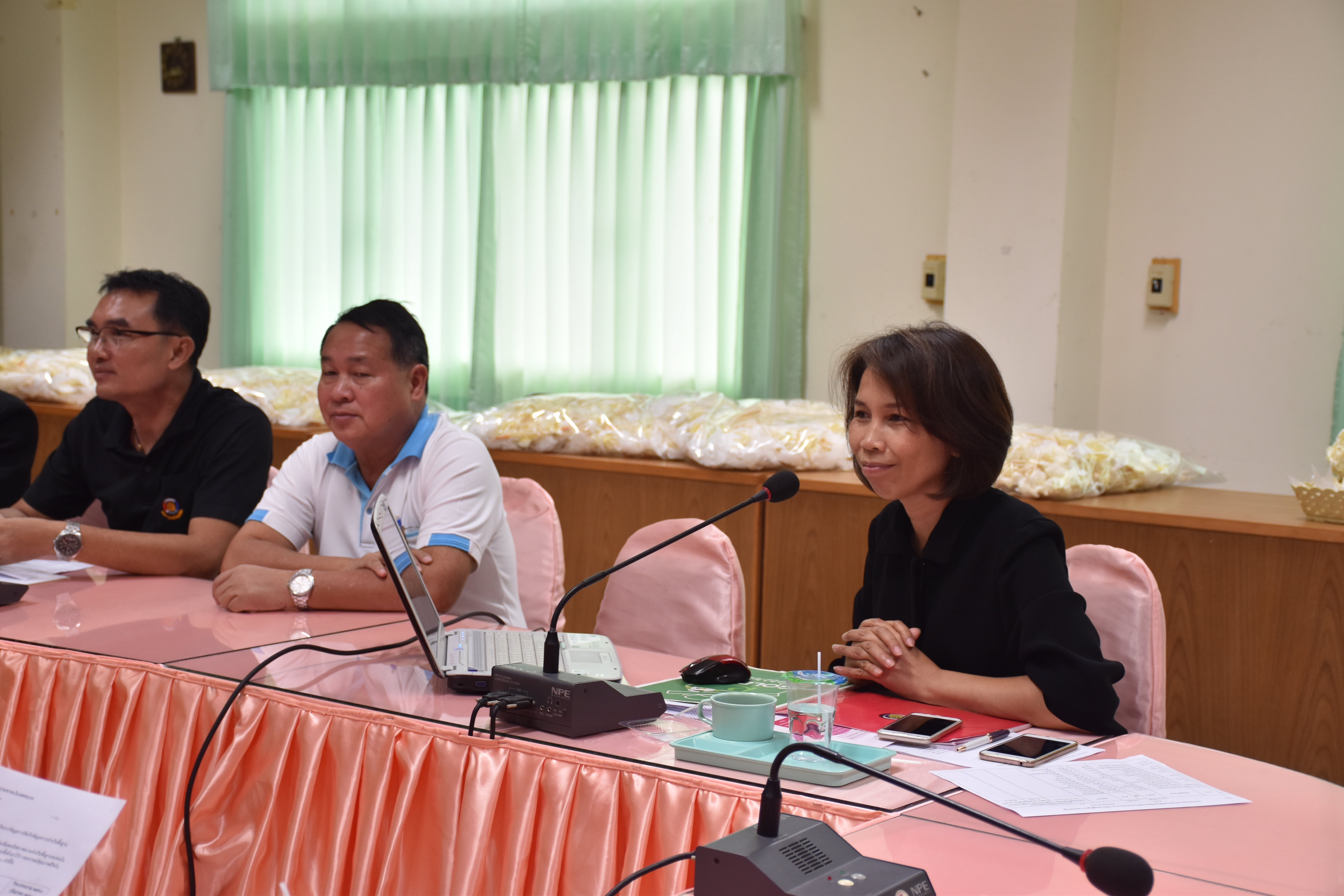 7 มิถุนายน 2560 สำนักงานพัฒนาชุมชนจังหวัดมหาสารคาม ประชุม สร้างการรับรู้ สร้างความเข้าใจ ในการนำหลักธรรมาภิบาล ไปใช้ในการปฏิบัติราชการในยุคไทยแลนด์ 4.0 และการฝึกอบรมวิธีการใช้ห้องประชุม Session Call