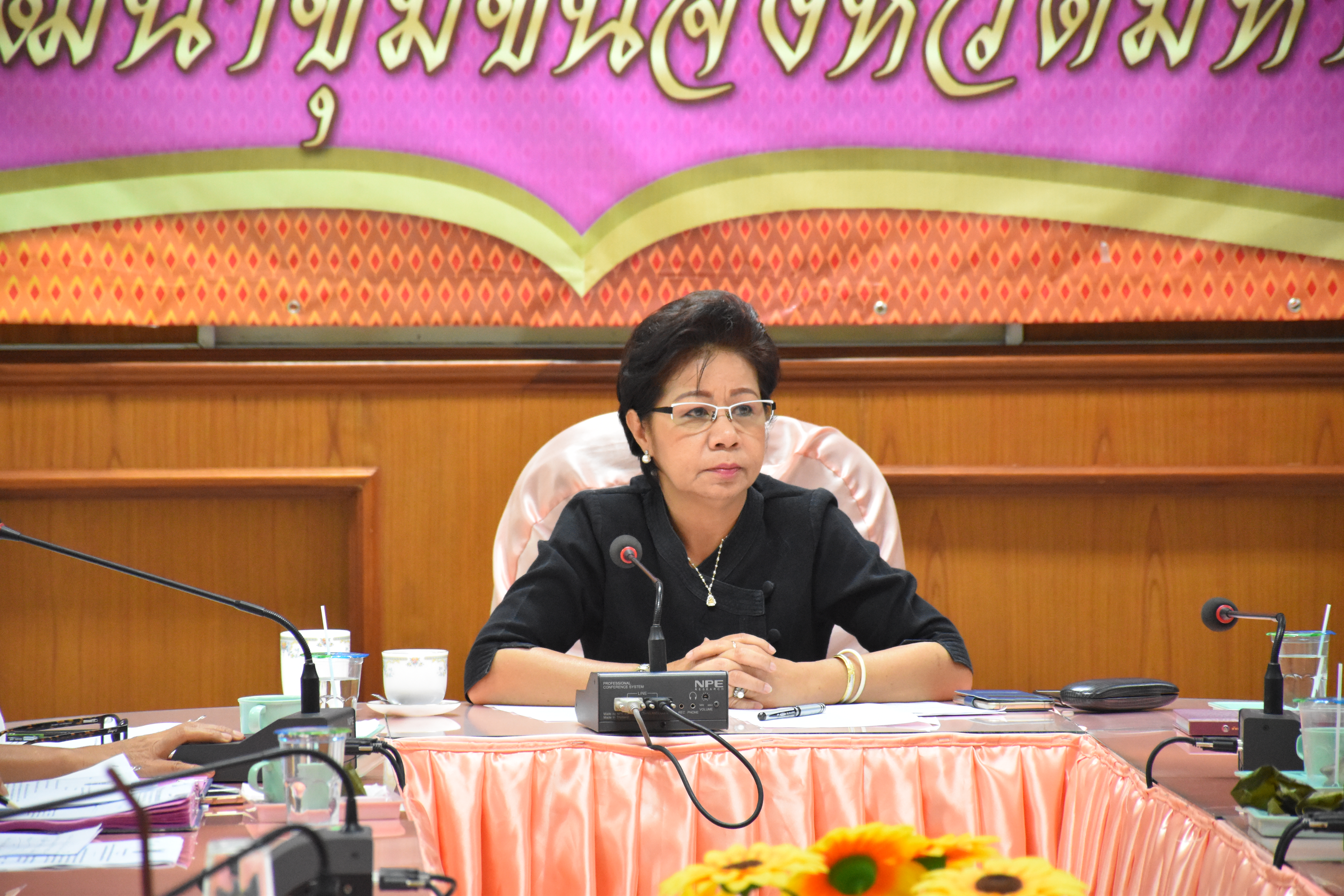 21 มิถุนายน 2560 นางสาวศศิธร  ปัญญาไว พัฒนาการจังหวัดมหาสารคาม เป็นประธานการประชุมคณะทำงานสนับสนุนการประกวดผ้าไหม และการประกวดนักออกแบบผ้าไหมไทยสายใยวัฒนธรรม  โครงการยกระดับผ้าไหมกลุ่มจังหวัดสู่การเป็นศูนย์กลาง ออกแบบผลิตภัณฑ์จากไหมในภูมิภาค ครั้งที่ 1/2560  Copy