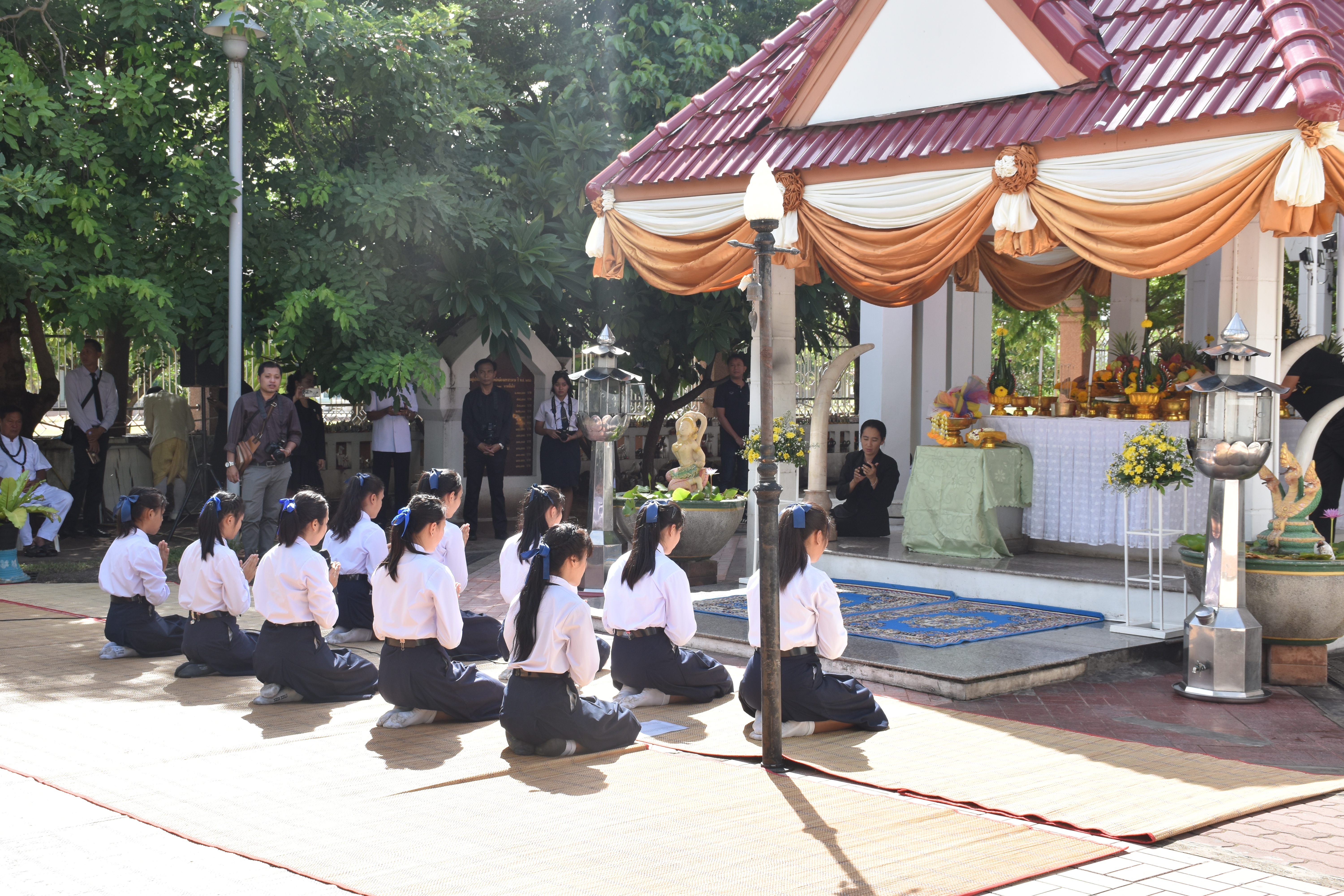 22 มิถุนายน 2560  นางไพเราะ  ร้อยตะกูล รองผู้ว่าราชการจังหวัดมหาสารคาม เป็นประธานพิธีบวงสรวงศาลมเหศักดิ์หลักเมือง เนื่องในพิธีบุญซำฮะ