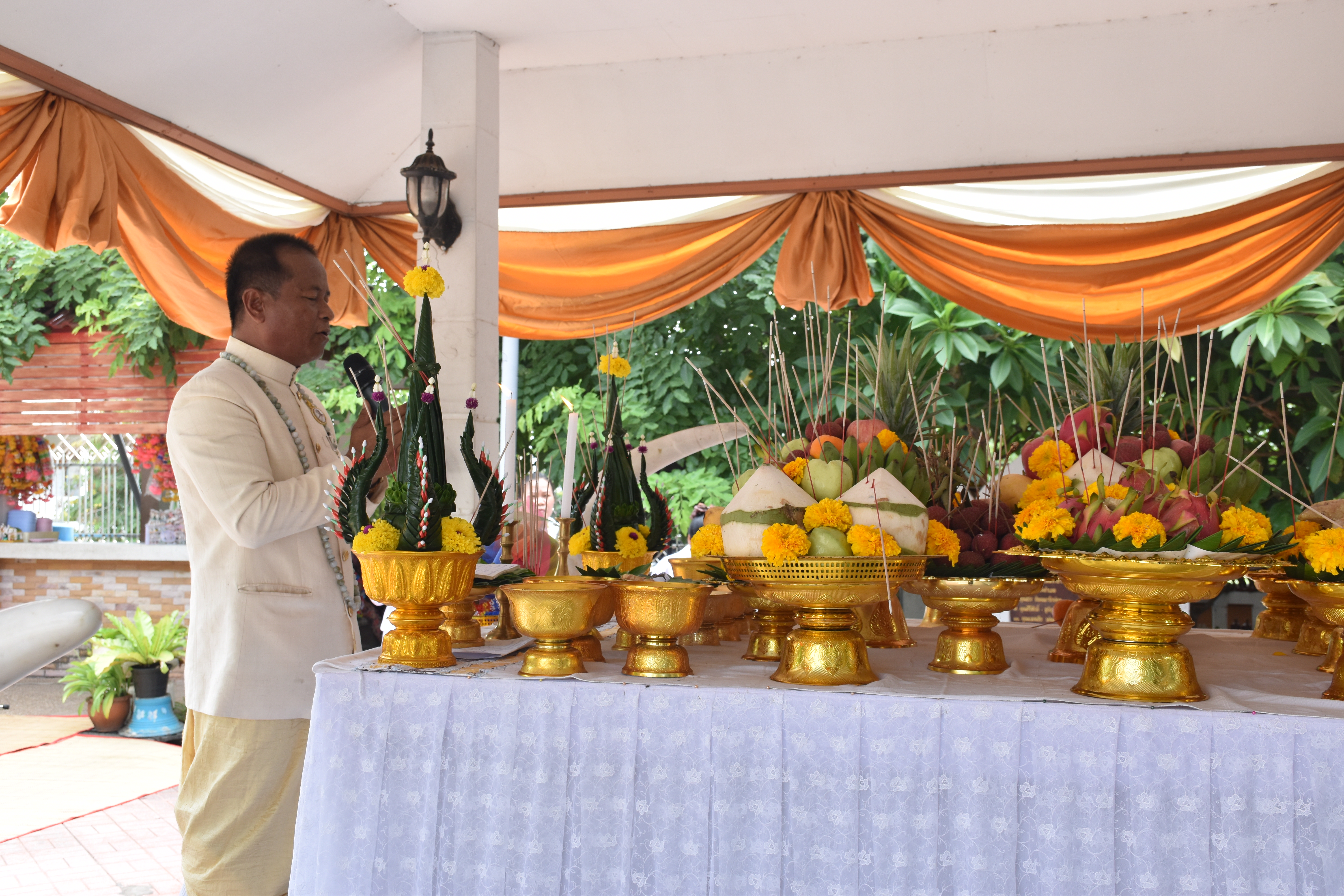 22 มิถุนายน 2560  นางไพเราะ  ร้อยตะกูล รองผู้ว่าราชการจังหวัดมหาสารคาม เป็นประธานพิธีบวงสรวงศาลมเหศักดิ์หลักเมือง เนื่องในพิธีบุญซำฮะ