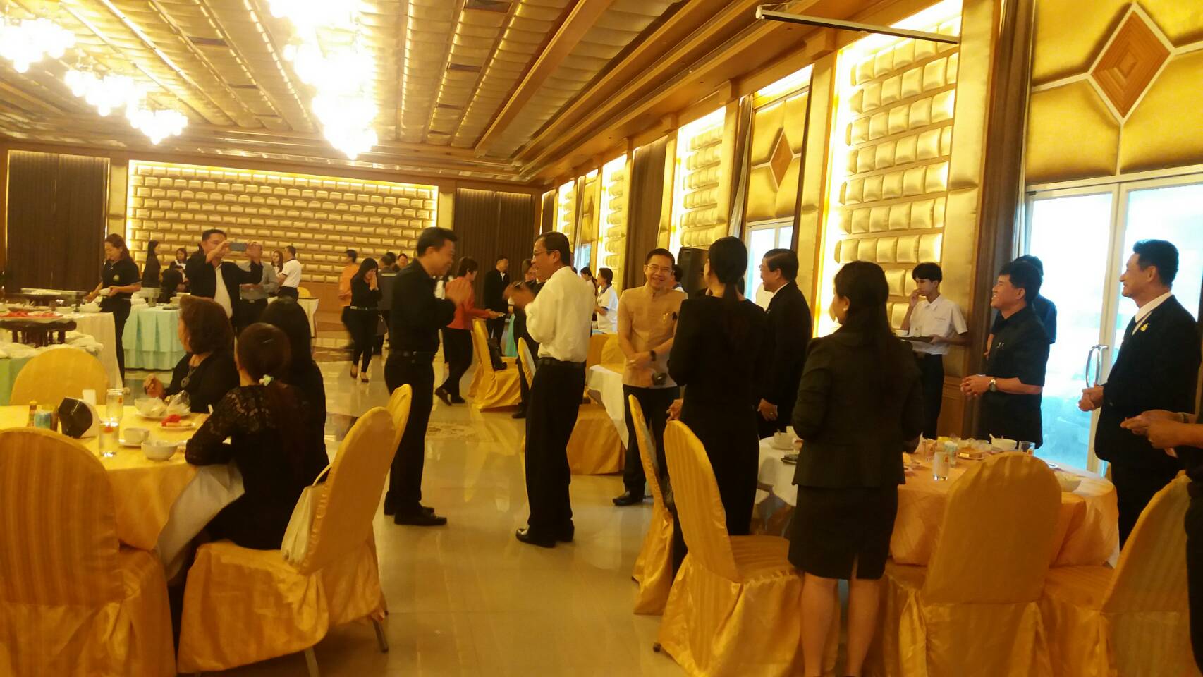 19 กรกฎาคม 2560 โครงการพบปะแลกเปลี่ยนความคิดเห็นและสร้างความสามัคคีจังหวัดมหาสารคาม ในกิจกรรม “สภากาแฟ”