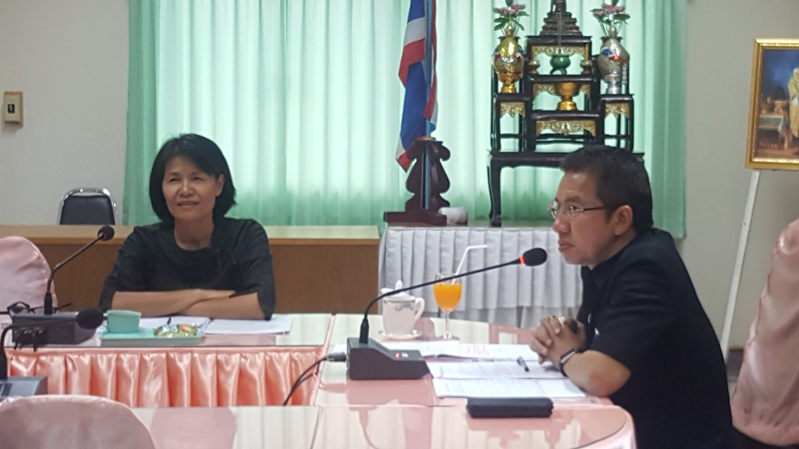 4 กรกฎาคม 2560  นายภูสิต สมจิตต์ รองผู้ว่าราชการจังหวัดมหาสารคาม  เป็นประธานการประชุมคณะกรรมการตัดสินการประกวด หมู่บ้าน/ชุมชนกองทุนแม่ของแผ่นดินดีเด่น ประจำปี 2560