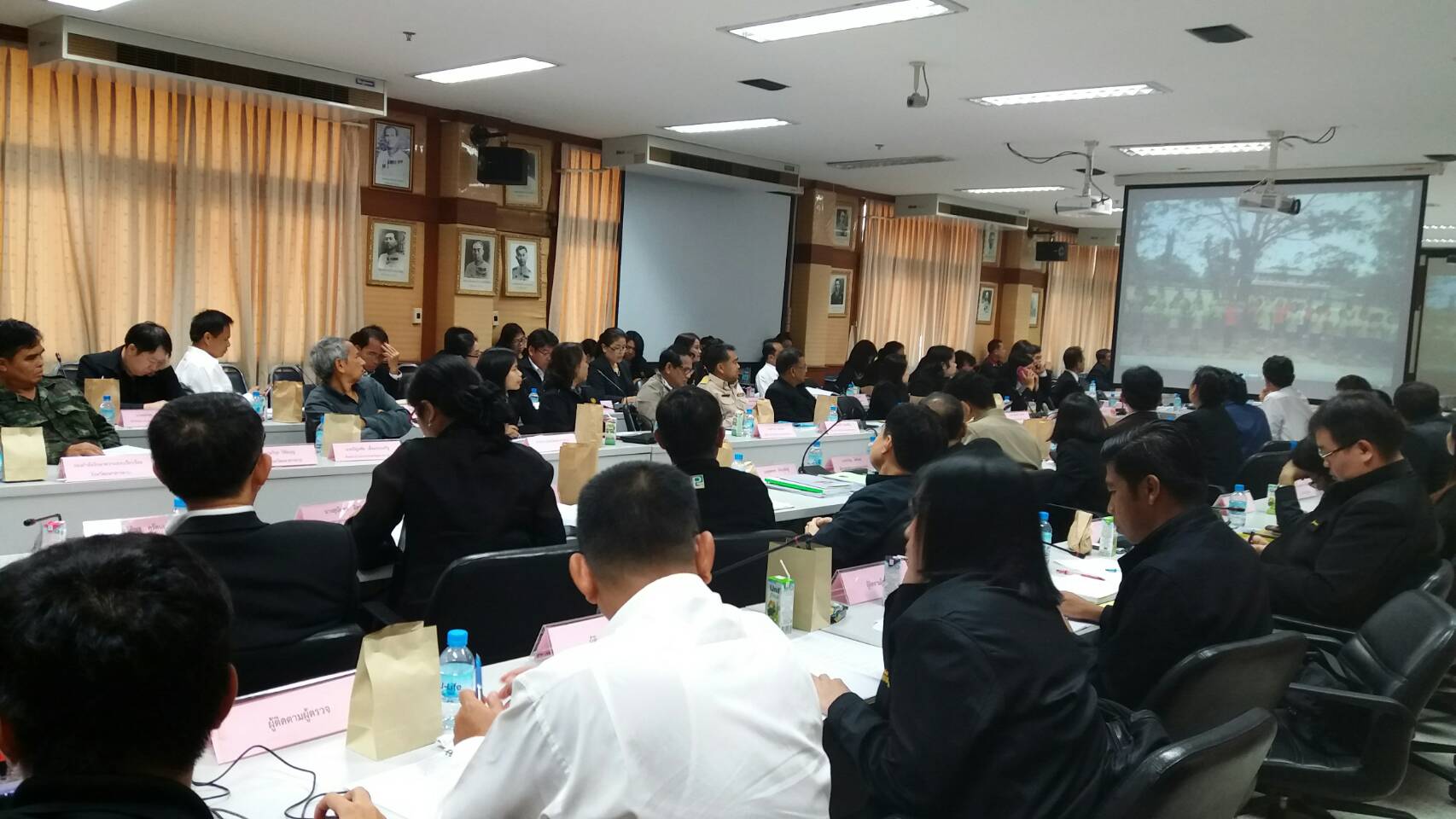18  กรกฎาคม  2560 นางภัทรภร ฐิติยาภรณ์ ผู้ตรวจราชการสำนักนายกรัฐมนตรี เขตตรวจราชการที่ 12 พร้อมคณะผู้ตรวจราชการกระทรวงตรวจติดตามแผนการตรวจราชการแบบบูรนาการ ประจำปี พ.ศ.2560