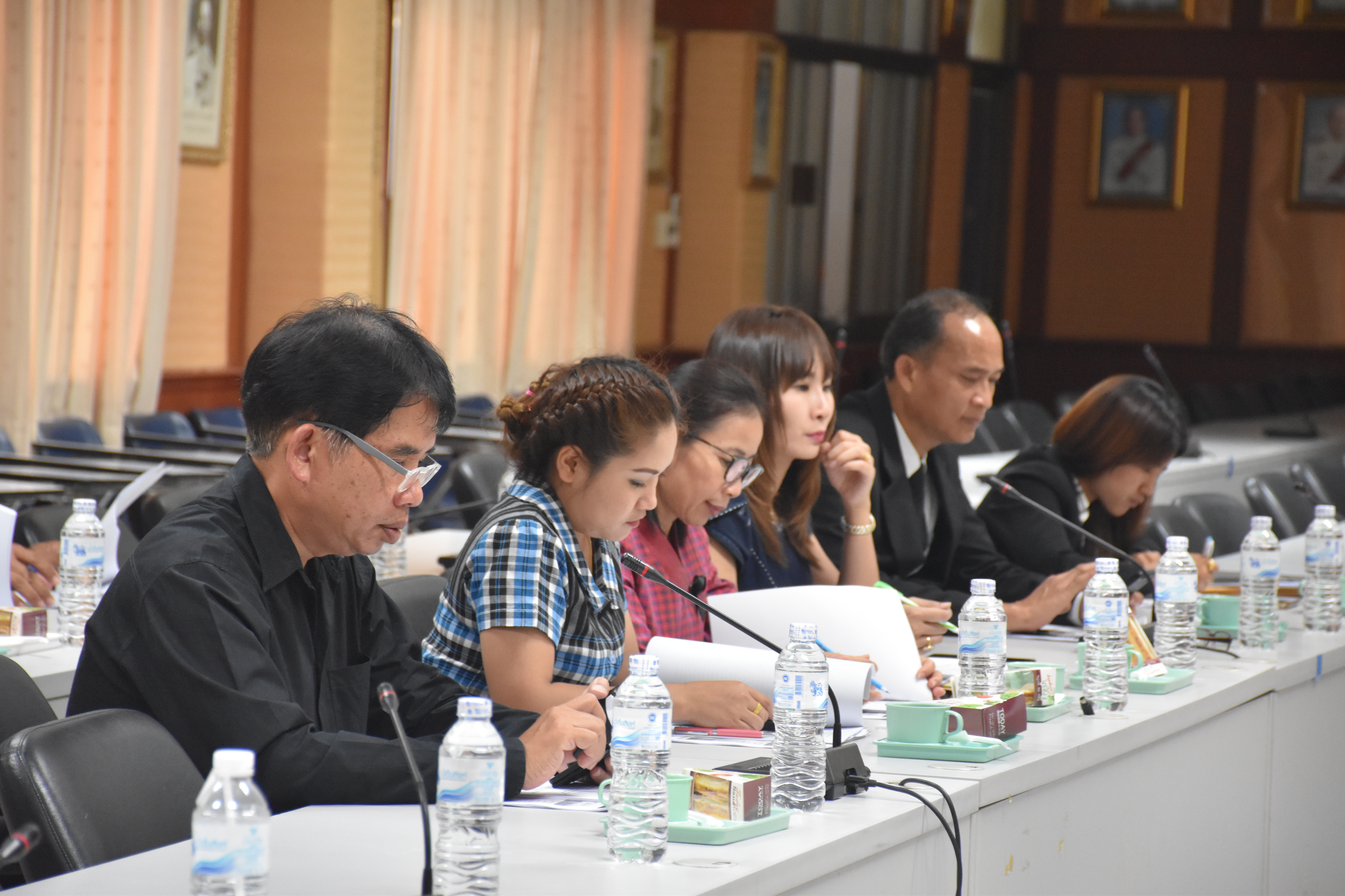 30 มิถุนายน 2560 การประชุมคณะกรรมการประสานและขับเคลื่อนนโยบายสานพลังประชารัฐ ประจำจังหวัดมหาสารคาม (คสป.) และคณะอนุกรรมการขับเคลื่อน การพัฒนาเศรษฐกิจฐานรากและประชารัฐจะงหวัดมหาสารคาม ครั้งที่ 2/2560