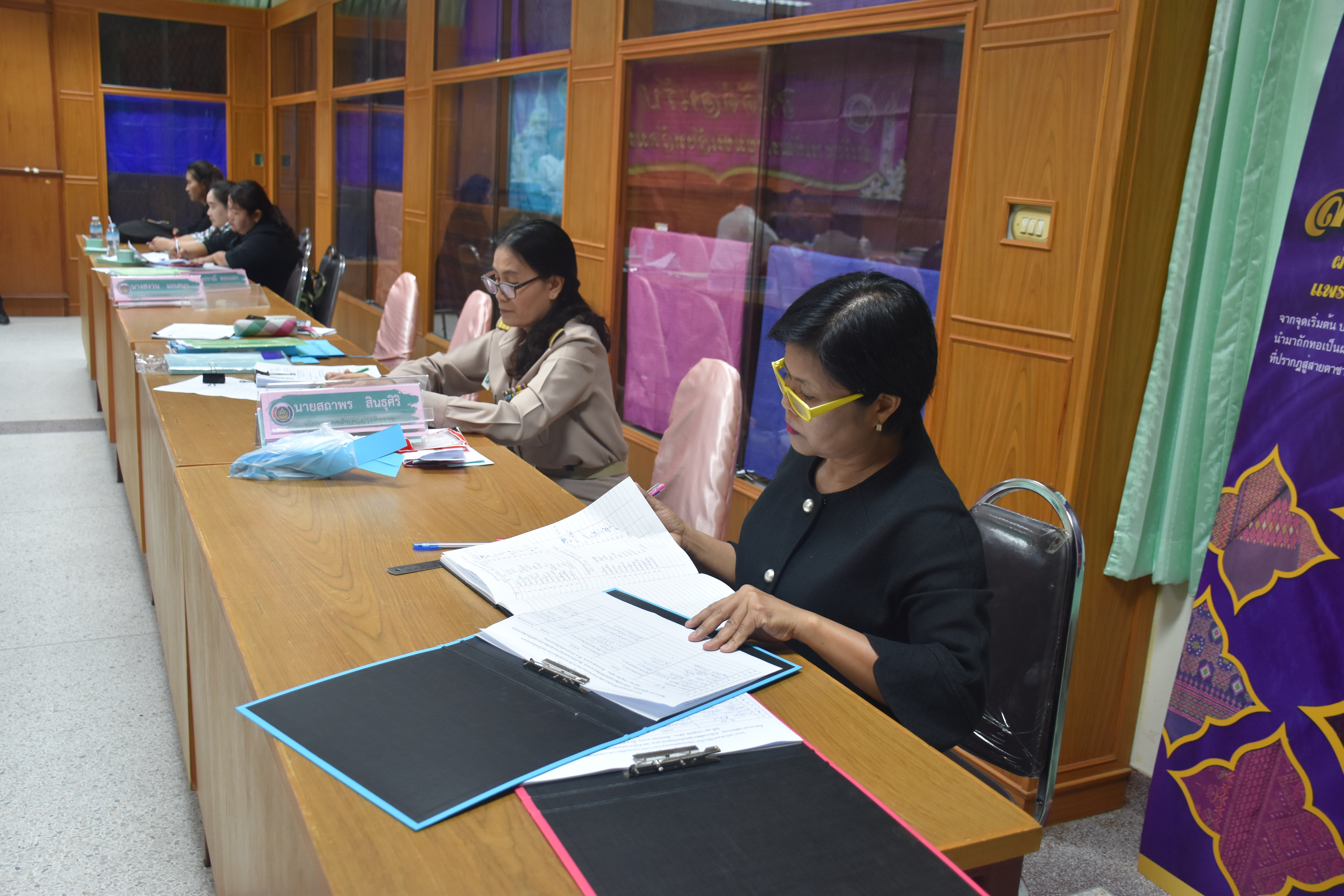 24 กรกฎาคม 2560 นางไพเราะ รอยตระกูล รองผู้ว่าราชการจังหวัดมหาสารคาม  เป็นประธานการประชุมคณะอนุกรรมการบริหาร กองทุนพัฒนาบทบาทสตรีจังหวัดมหาสารคาม ครั้งที่ 6/2560