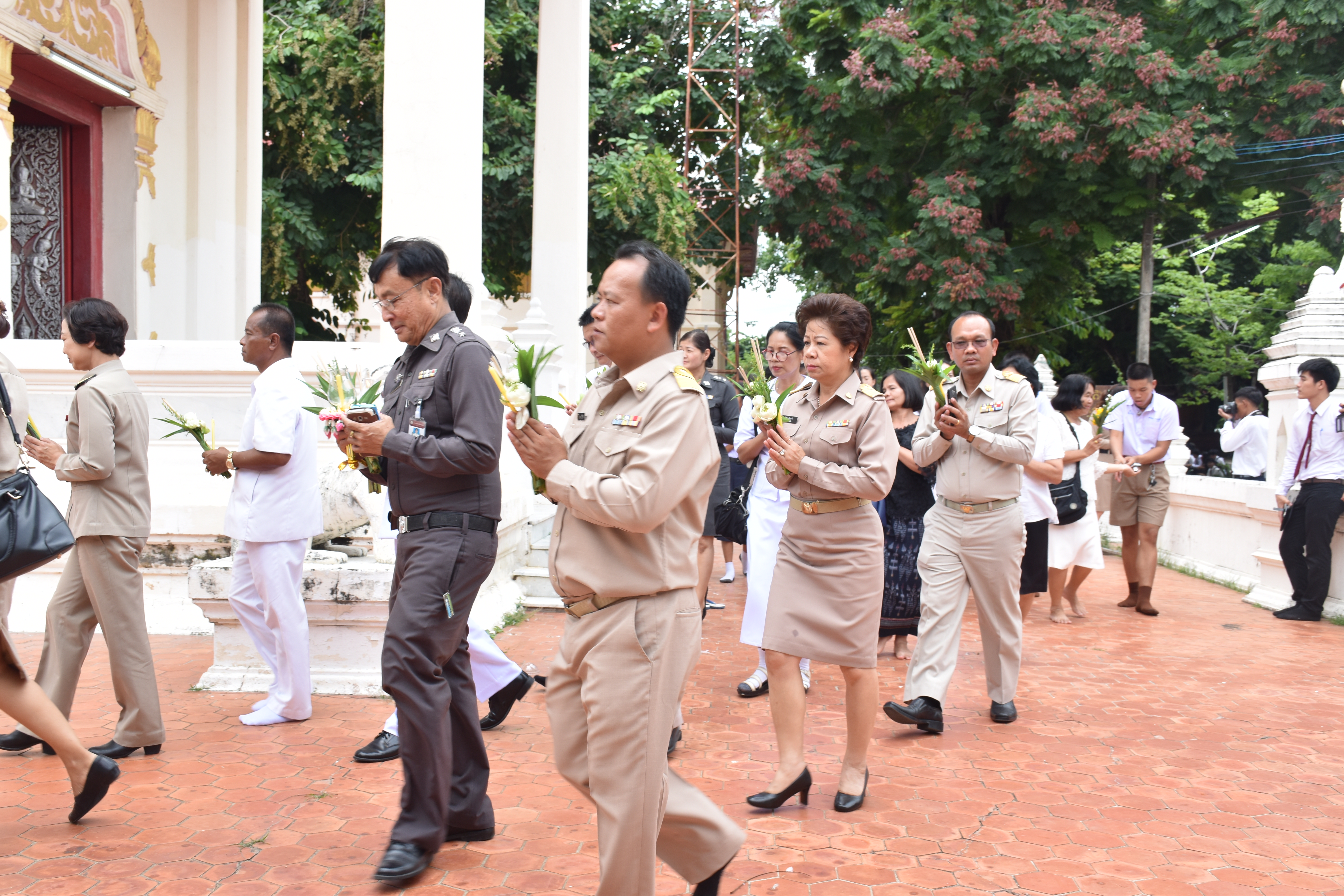 7 กรกฎาคม 2560 นายเสน่ห์ นนทะโชติ ผู้ว่าราชการจังหวัดมหาสารคาม  เป็นประธานในพิธีถวายเทียนพรรษาพระราชทาน ในทูลกระหม่อมหญิงอุบลรัตนราชกัญญา สิริวัฒนาพรรณวดี  และพิธีเปิดสัปดาห์เผยแผ่พระพุทธศาสนาเนื่องในเทศกาลวันอาฬหบูชาและวันเข้าพรรษา ประจำปี 2560