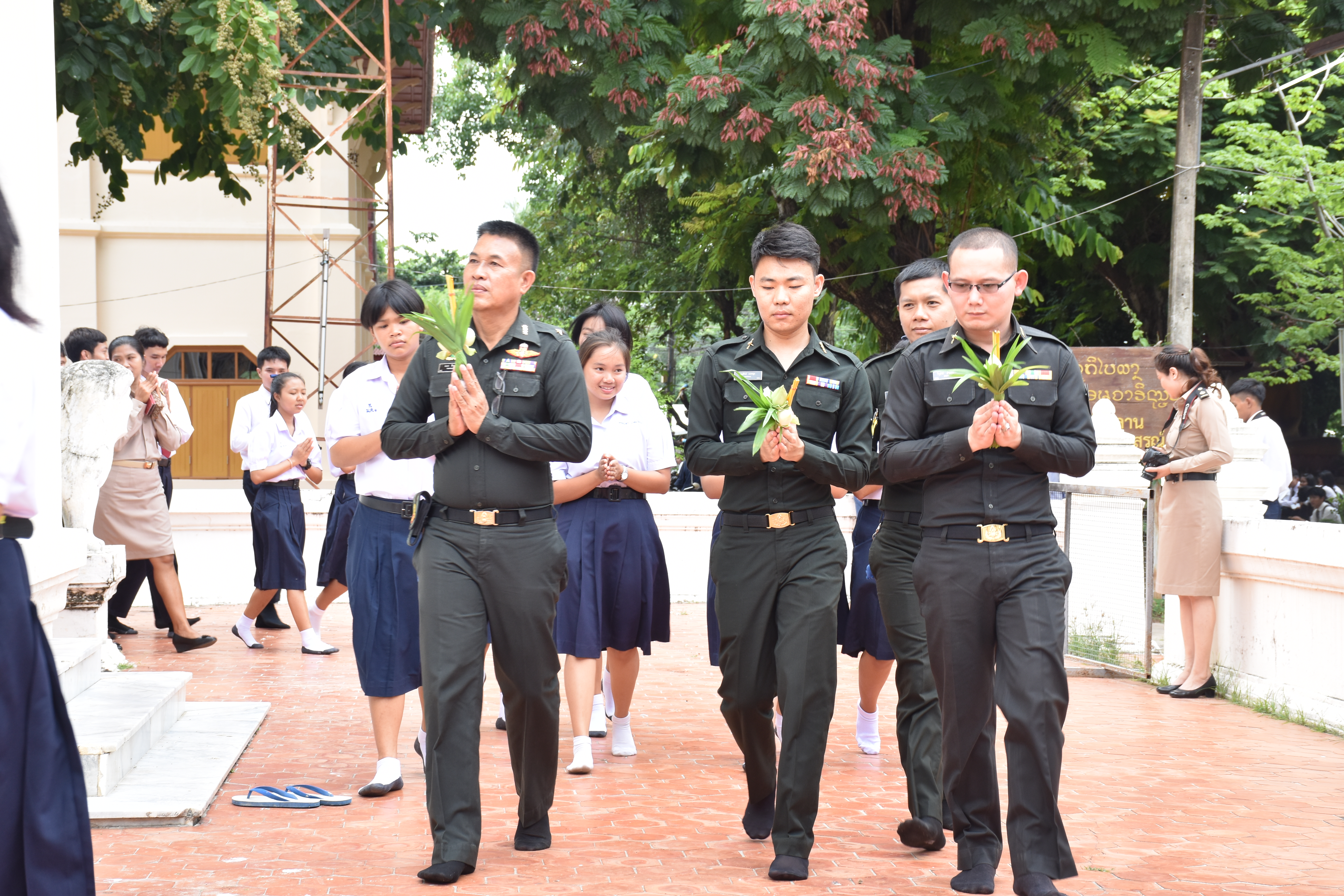 7 กรกฎาคม 2560 นายเสน่ห์ นนทะโชติ ผู้ว่าราชการจังหวัดมหาสารคาม  เป็นประธานในพิธีถวายเทียนพรรษาพระราชทาน ในทูลกระหม่อมหญิงอุบลรัตนราชกัญญา สิริวัฒนาพรรณวดี  และพิธีเปิดสัปดาห์เผยแผ่พระพุทธศาสนาเนื่องในเทศกาลวันอาฬหบูชาและวันเข้าพรรษา ประจำปี 2560
