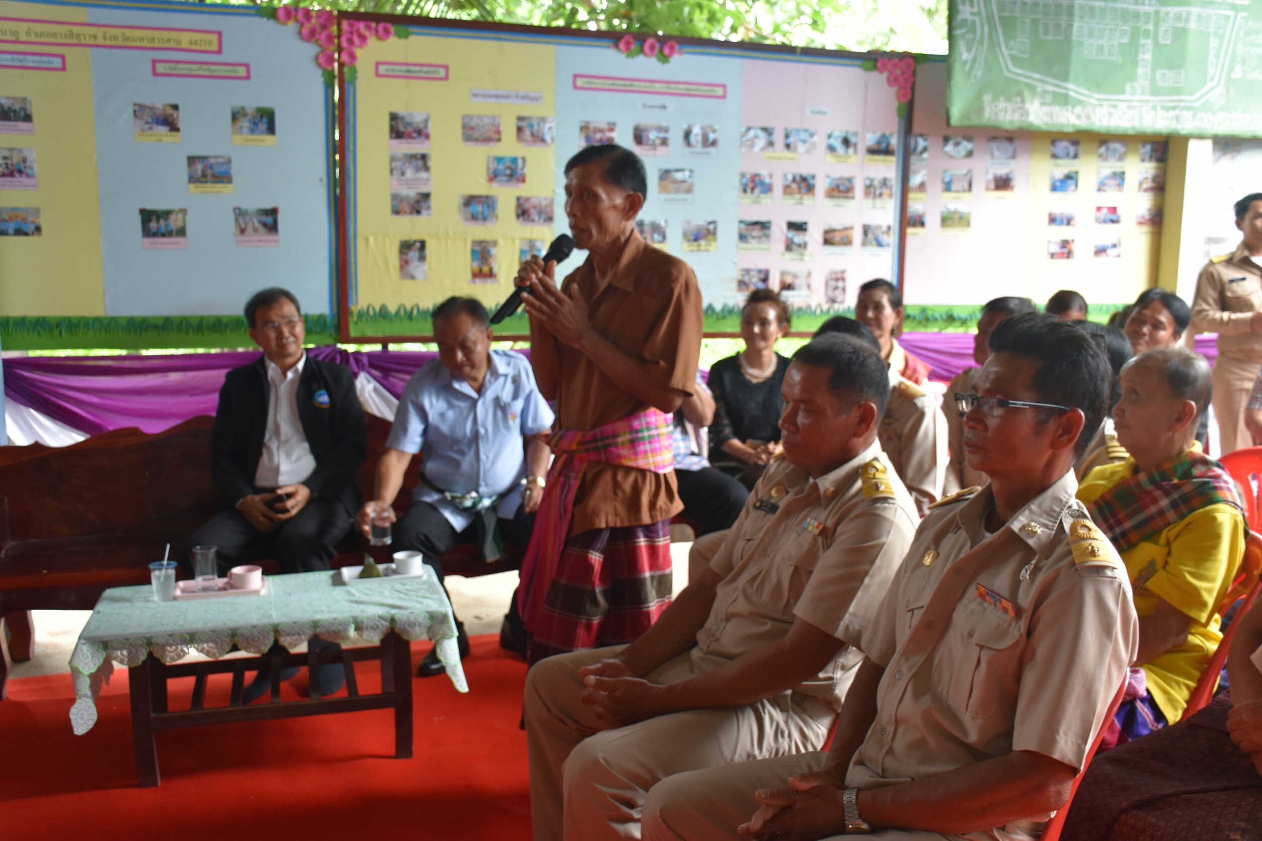 4 กรกฎาคม 2560  นางไพเราะ รอยตระกูล รองผู้ว่าราชการจังหวัดมหาสารคามเป็นประธานคณะกรรมการคัดสรรหมู่บ้านเศรษฐกิจพอเพียง “อยู่เย็น เป็นสุข” ดีเด่น ระดับจังหวัด ประจำปี 2560  รอบชิงชนะเลิศ บ้านศาลา หมู่ที่ 8  ตำบลนาภู อำเภอยางสีสุราช จังหวัดมหาสารคาม