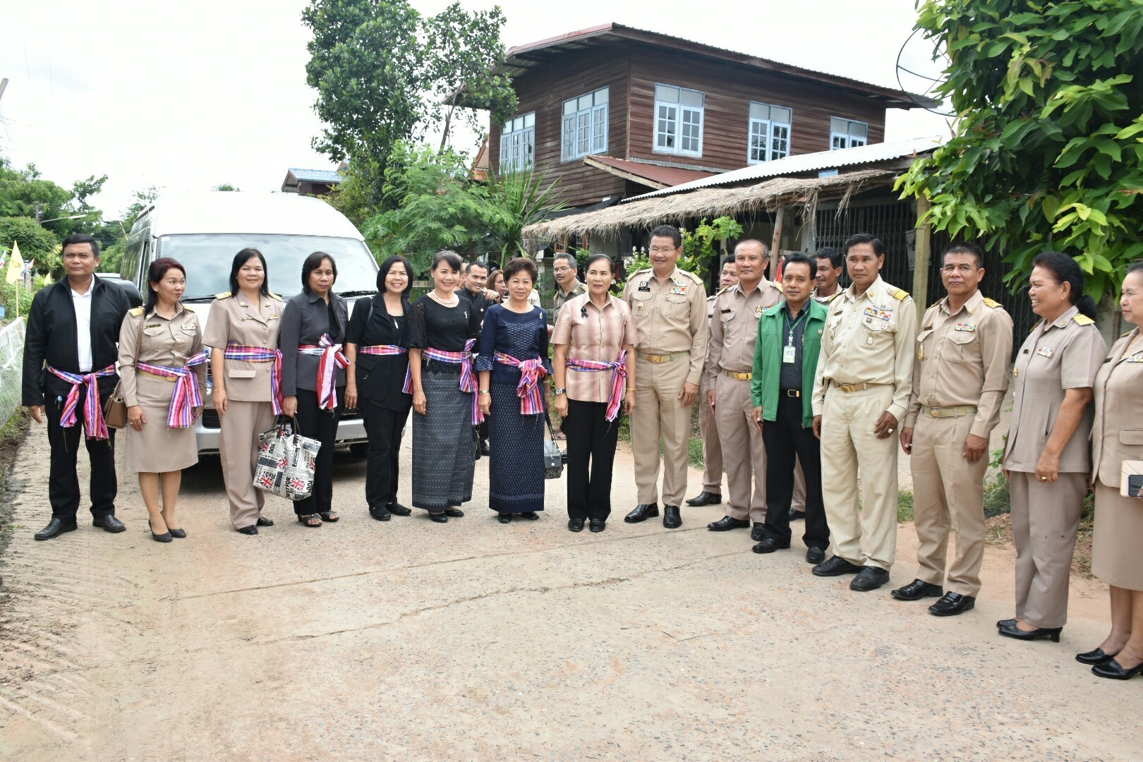 3 กรกฎาคม 2560  นางไพเราะ รอยตระกูล รองผู้ว่าราชการจังหวัดมหาสารคาม เป็นประธานคณะกรรมการคัดสรรหมู่บ้านเศรษฐกิจพอเพียง “อยู่เย็น เป็นสุข” ดีเด่น ระดับจังหวัด ประจำปี 2560