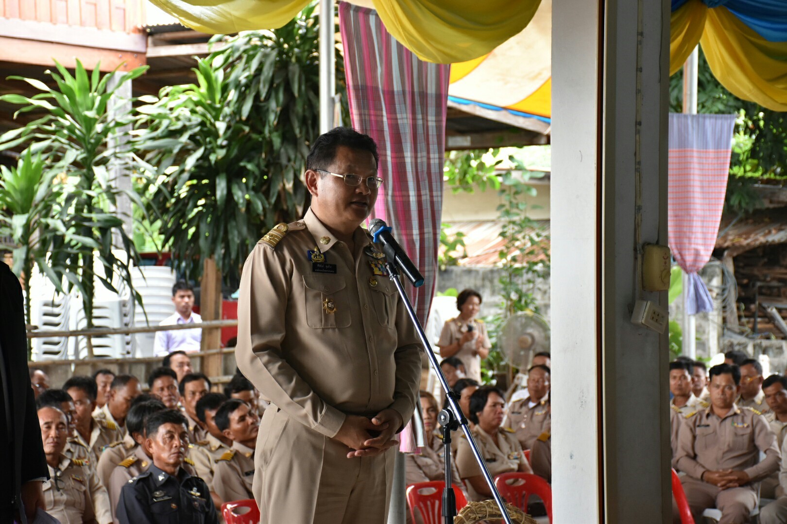 3 กรกฎาคม 2560  นางไพเราะ รอยตระกูล รองผู้ว่าราชการจังหวัดมหาสารคาม เป็นประธานคณะกรรมการคัดสรรหมู่บ้านเศรษฐกิจพอเพียง “อยู่เย็น เป็นสุข” ดีเด่น ระดับจังหวัด ประจำปี 2560