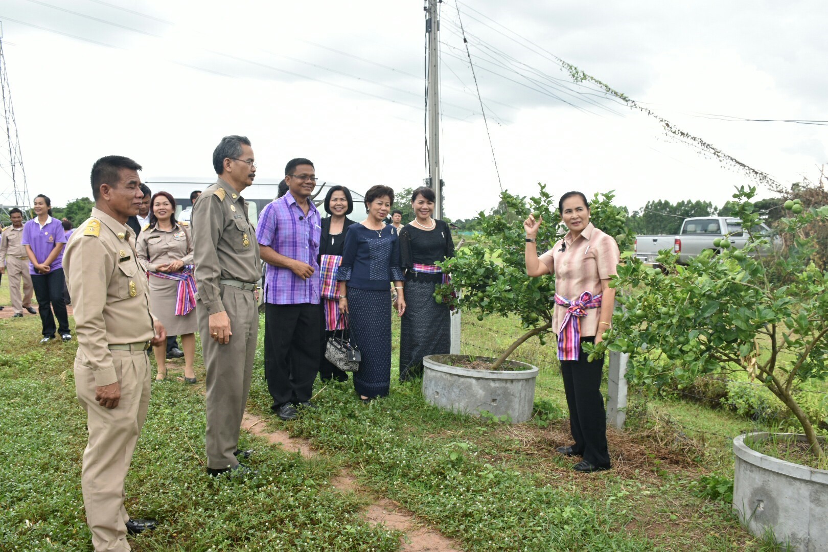 3 กรกฎาคม 2560  นางไพเราะ รอยตระกูล รองผู้ว่าราชการจังหวัดมหาสารคาม เป็นประธานคณะกรรมการคัดสรรหมู่บ้านเศรษฐกิจพอเพียง “อยู่เย็น เป็นสุข” ดีเด่น ระดับจังหวัด ประจำปี 2560