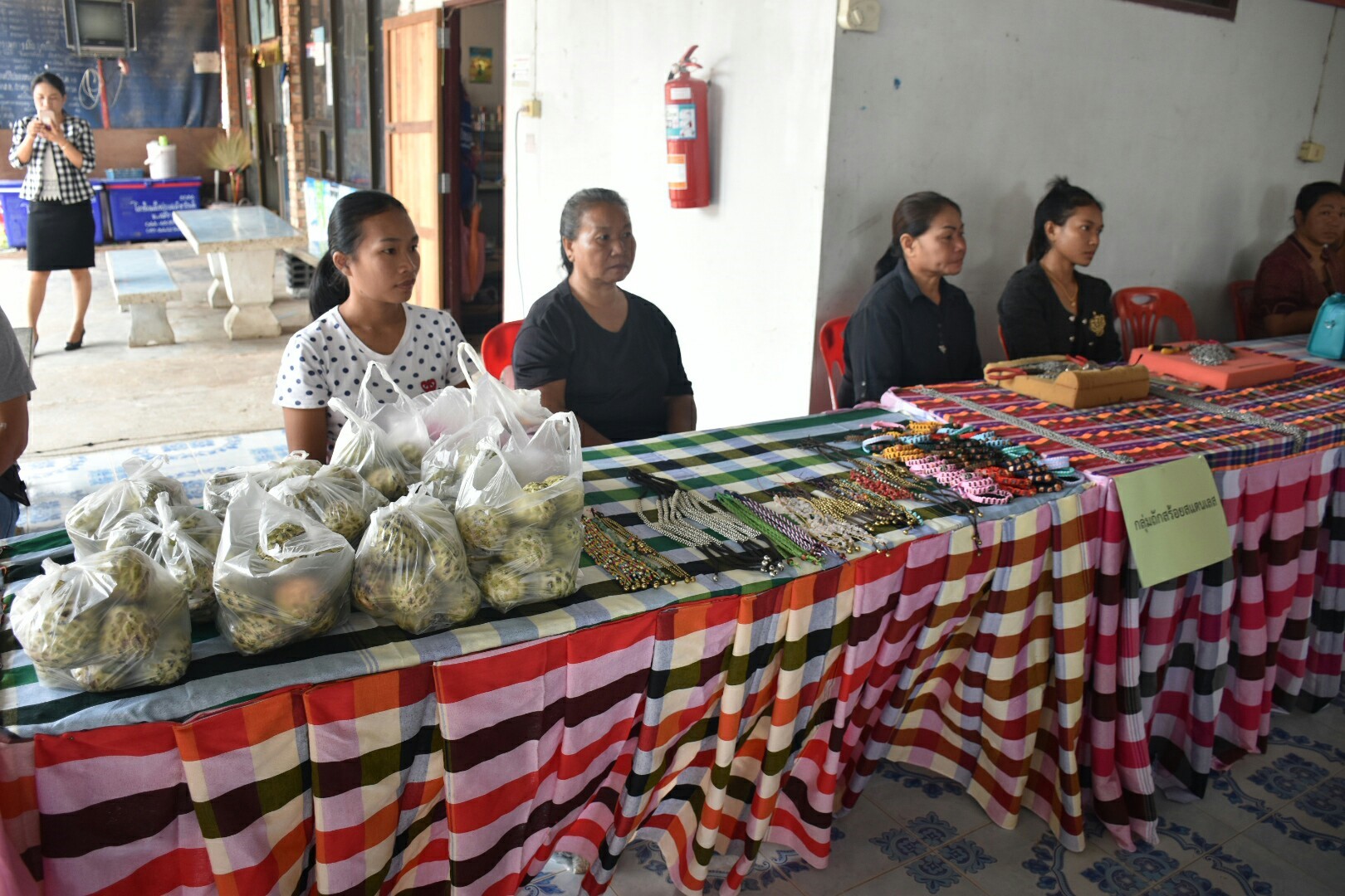 19 กรกฎาคม 2560  นางสาวศศิธร ปัญญาไว พัฒนาการจังหวัดมหาสารคาม  เป็นประธานคณะกรรมการประกวดหมู่บ้านเศรษฐกิจพอเพียงดีเด่น ปี 2560  ตามโครงการมหาสารคามน้อมนำปรัชญาเศรษฐกิจพอเพียง เพื่อพัฒนาคุณภาพในชุมชน ณ บ้านหนองหิน หมู่ที่ 15 ตำบลหัวดง  อำเภอนาดูน จังหวัดมหาสารคาม