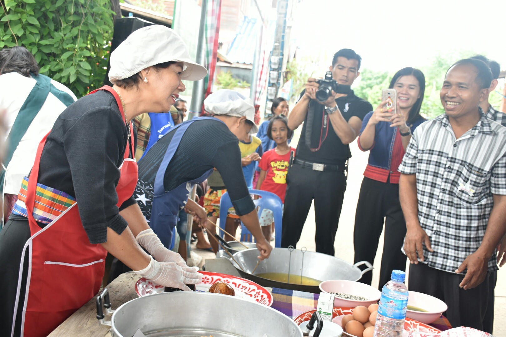 19 กรกฎาคม 2560  นางสาวศศิธร ปัญญาไว พัฒนาการจังหวัดมหาสารคาม  เป็นประธานคณะกรรมการประกวดหมู่บ้านเศรษฐกิจพอเพียงดีเด่น ปี 2560  ตามโครงการมหาสารคามน้อมนำปรัชญาเศรษฐกิจพอเพียง เพื่อพัฒนาคุณภาพในชุมชน ณ บ้านหนองหิน หมู่ที่ 15 ตำบลหัวดง  อำเภอนาดูน จังหวัดมหาสารคาม