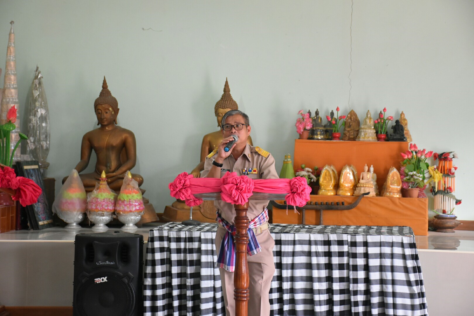 17 กรกฎาคม 2560 นางสาวศศิธร ปัญญาไว พัฒนาการจังหวัดมหาสารคาม  เป็นประธานคณะกรรมการประกวดหมู่บ้านเศรษฐกิจพอเพียงดีเด่น ปี 2560  ตามโครงการมหาสารคามน้อมนำปรัชญาเศรษฐกิจพอเพียง  เพื่อพัฒนาคุณภาพในชุมชน ณ บ้านโคกเสือเฒ่า หมู่ที่ 7  ตำบลหนองม่วง อำเภอบรบือ จังหวัดมหาสารคาม