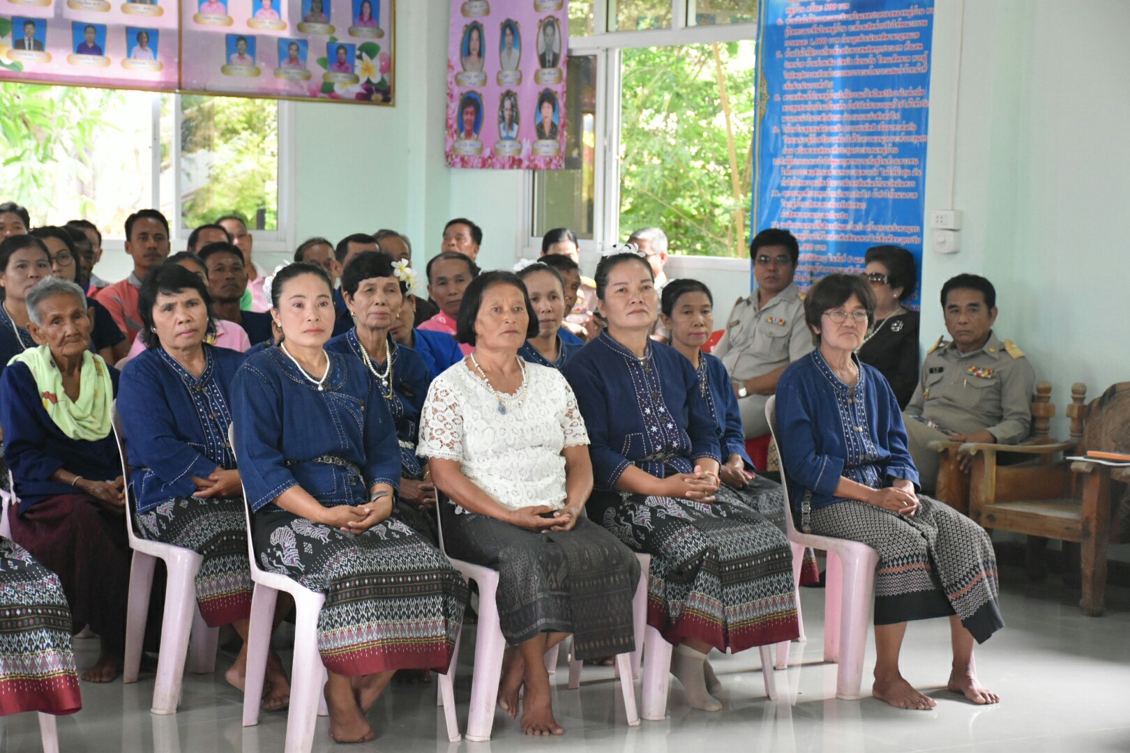 17 กรกฎาคม 2560 นางสาวศศิธร ปัญญาไว พัฒนาการจังหวัดมหาสารคาม  เป็นประธานคณะกรรมการประกวดหมู่บ้านเศรษฐกิจพอเพียงดีเด่น ปี 2560  ตามโครงการมหาสารคามน้อมนำปรัชญาเศรษฐกิจพอเพียง  เพื่อพัฒนาคุณภาพในชุมชน ณ บ้านโคกเสือเฒ่า หมู่ที่ 7  ตำบลหนองม่วง อำเภอบรบือ จังหวัดมหาสารคาม