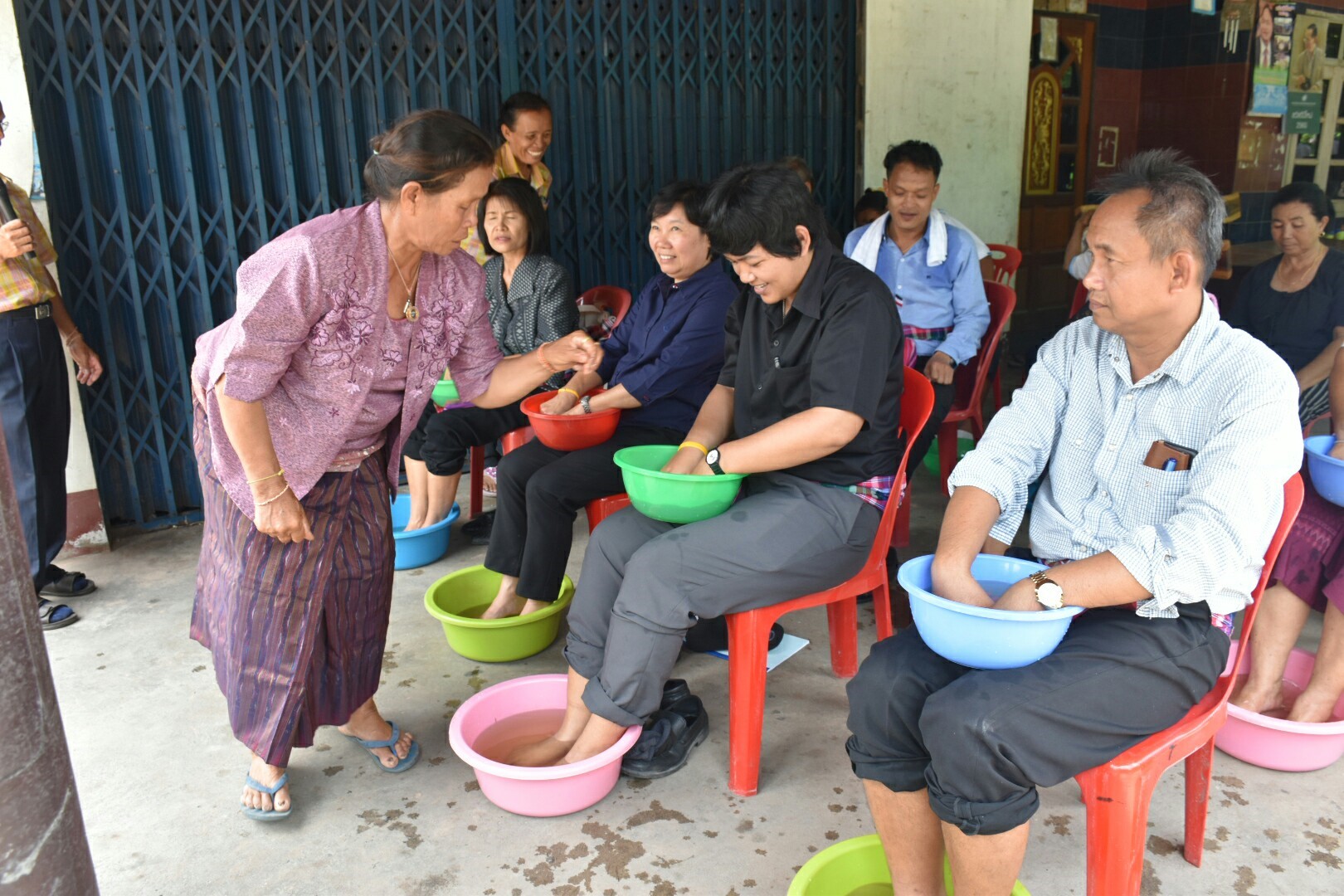 18 กรกฎาคม 2560 คณะกรรมการประกวดหมู่บ้านเศรษฐกิจพอเพียงดีเด่น ปี 2560  ตามโครงการมหาสารคามน้อมนำปรัชญาเศรษฐกิจพอเพียง  เพื่อพัฒนาคุณภาพในชุมชน ณ บ้านดอนไผ่งาม หมู่ที่ 8  ตำบลเม็กดำ อำเภอพยัคฆภูมิพิสัย จังหวัดมหาสารคาม  Copy