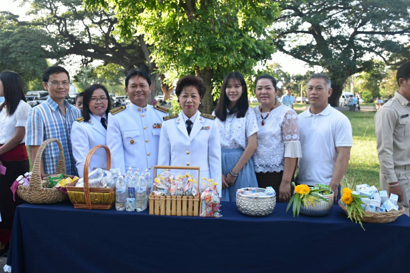 12 สิงหาคม 2560  นายเสนห์ นนทะโชติ ผู้ว่าราชการจังหวัดมหาสารคาม  เป็นประธานพิธีทำบุญตักบาตรการจัดงานเฉลิมพระเกียรติสมเด็จพระนางเจ้าสิริกิติ์ พระบรมราชินีนาถ ในรัชการที่ 9  เนื่องในโอกาสวันเฉลิมพระชนมพรรษา 85 พรรษา