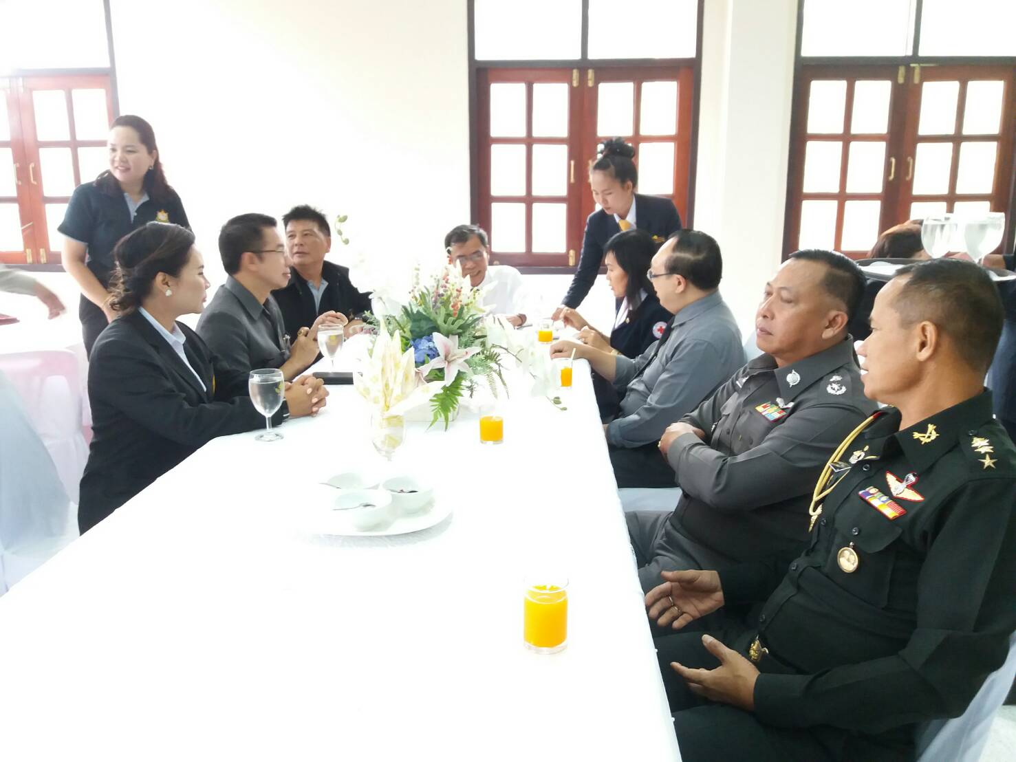 16 สิงหาคม 2560  นางสาวศศิธร ปัญญาไว พัฒนาการจังหวัดมหาสารคาม  ร่วมโครงการพบปะแลกเปลี่ยนความคิดเห็น และสร้างความสามัคคี จังหวัดมหาสารคาม ในกิจกรรม  “สภากาแฟ”