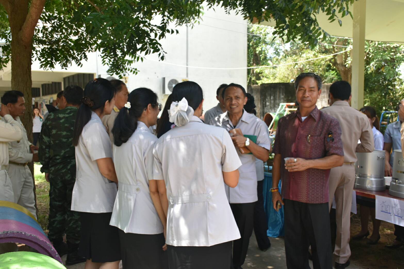 23 สิงหาคม 2560  นางไพเราะ รอยตระกูล รองผู้ว่าราชการจังหวัดมหาสารคามเป็นประธานโครงการปกป้องและเชิดชูสถาบันพระมหากษัตริย์  และหน่วยบำบัดทุกข์ บำรุงสุข สร้างรอยยิ้มให้ประชาชนจังหวัดมหาสารคาม  ประจำปีงบประมาณ 2560