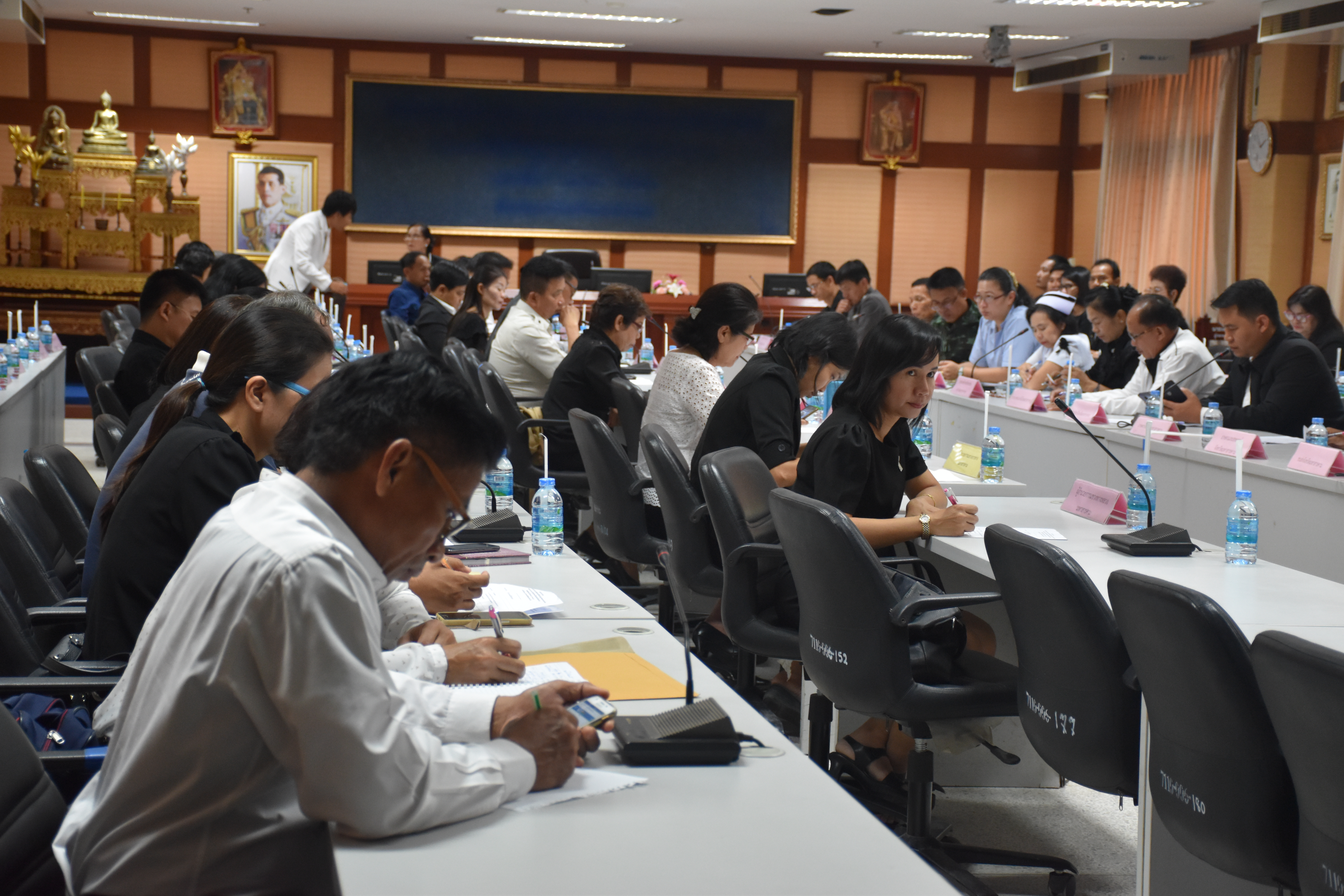 24 สิงหาคม 2560 การประชุมซักซ้อมความเข้าใจเกี่ยวกับการจัดพิธีถวายดอกไม้จันทน์ในส่วนภูมิภาค (คณะกรรมการอำนวยการจัดพิธีถวายดอกไม้จันทน์จังหวัดมหาสารคาม) ผ่านระบบวีดีทัศน์ทางไกล (video conference)
