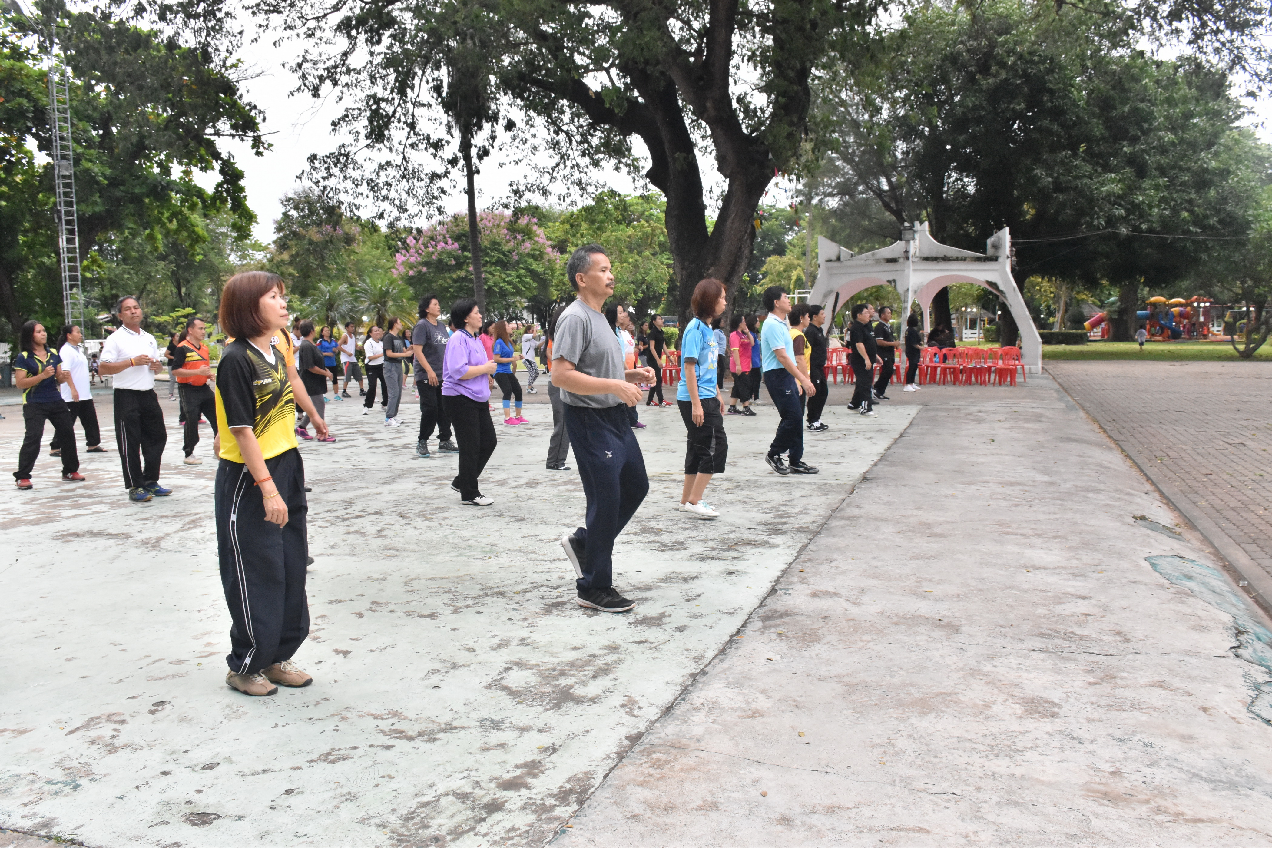 16 สิงหาคม 2560  สำนักงานพัฒนาชุมชนจังหวัดมหาสารคามเป็นเจ้าภาพจัดกิจกรรมนันทนาการเพื่อสุขภาพและความอบอุ่นในครอบครัว ณ สวนสุขภาพเทศบาลเมืองมหาสารคาม