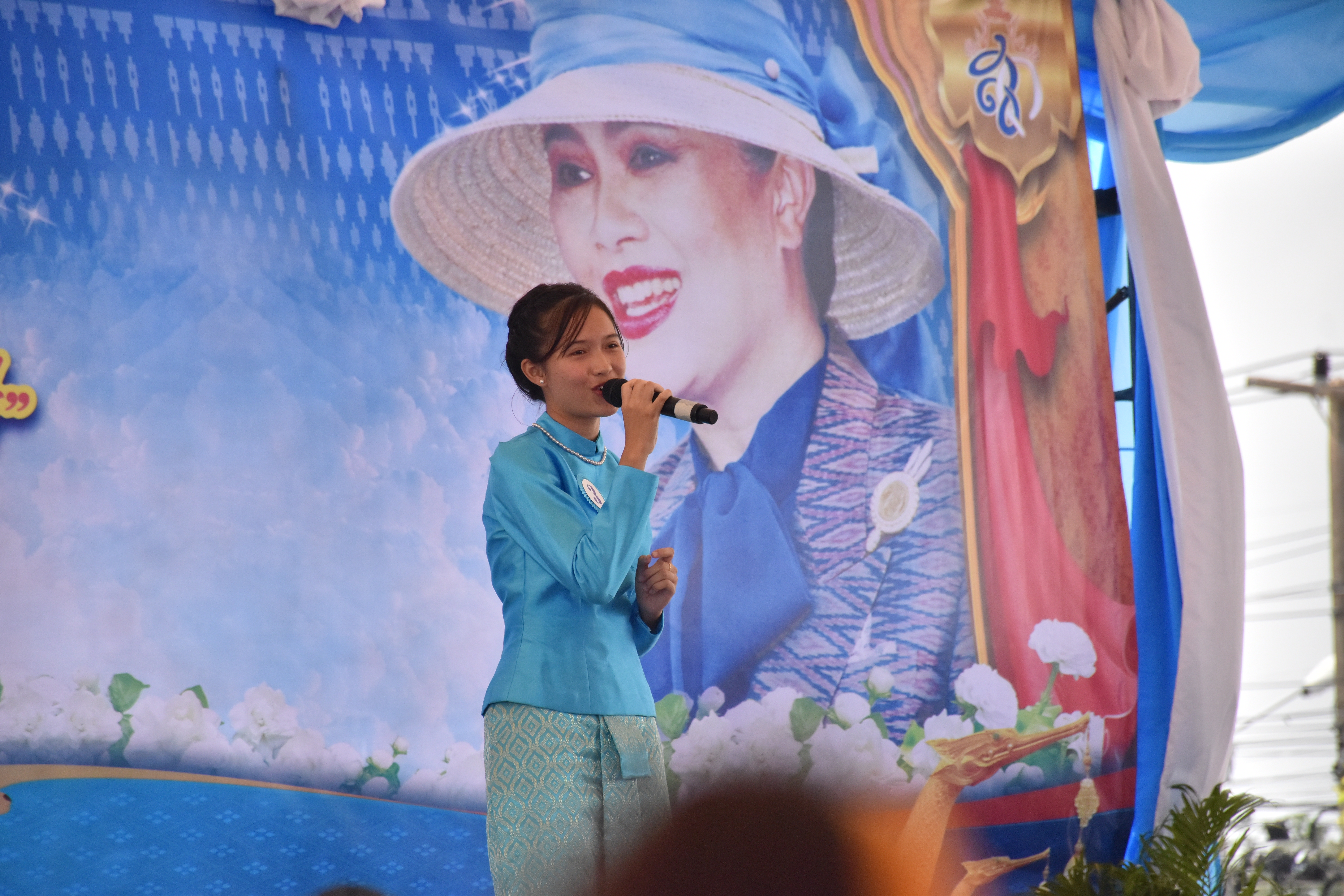 8 สิงหาคม 2560  สำนักงานพัฒนาชุมชนจังหวัดมหาสารคาม จัดกิจกรรม  “รวมพลังสตรี ทำความดีเพื่อแม่” เนื่องในวันแม่แห่งชาติ ปี 2560  ระหว่างวันที่ 7 – 9 สิงหาคม 2560