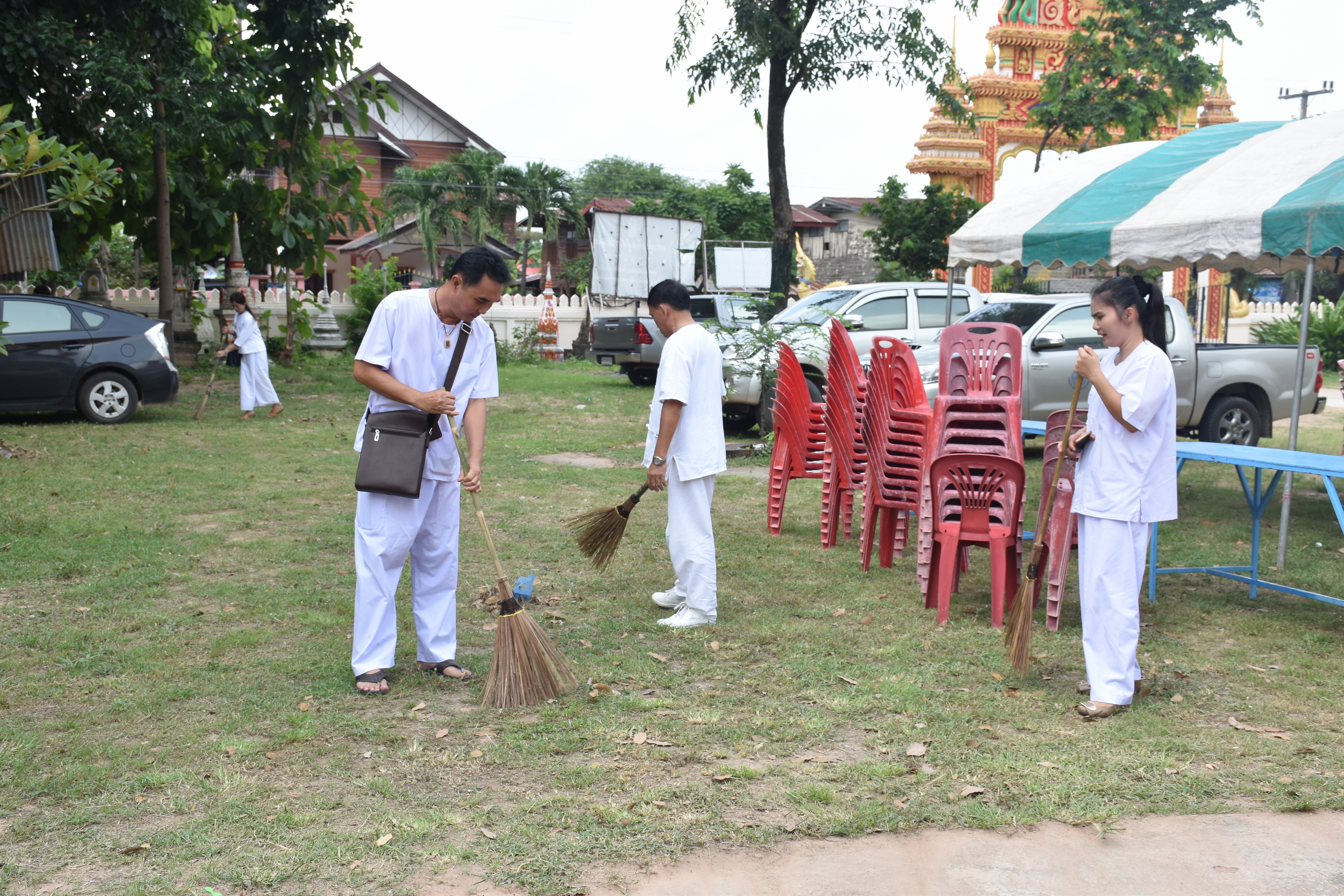 15 สิงหาคม 2560  สำนักงานพัฒนาชุมชนจังหวัดมหาสารคาม จัดกิจกรรมการเสริมสร้างคุณธรรมจริยธรรมข้าราชการและบุคลากรกรมการพัฒนาชุมชน