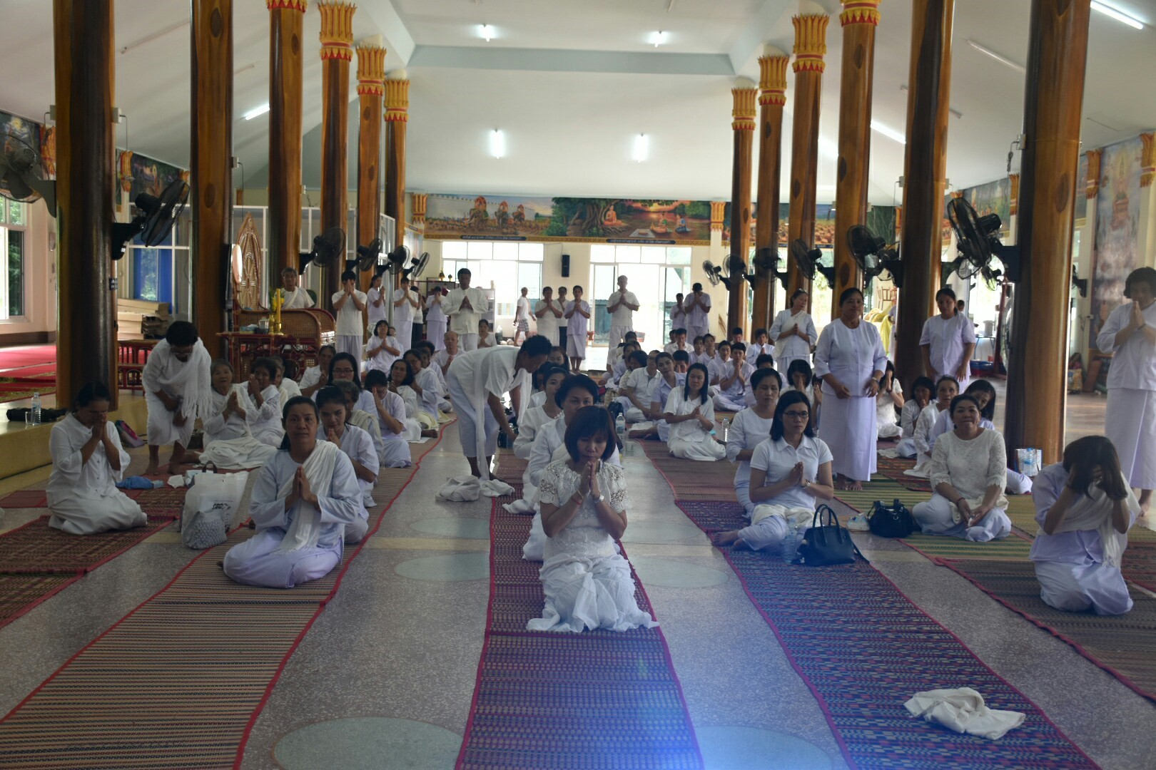 15 สิงหาคม 2560  สำนักงานพัฒนาชุมชนจังหวัดมหาสารคาม จัดกิจกรรมการเสริมสร้างคุณธรรมจริยธรรมข้าราชการและบุคลากรกรมการพัฒนาชุมชน
