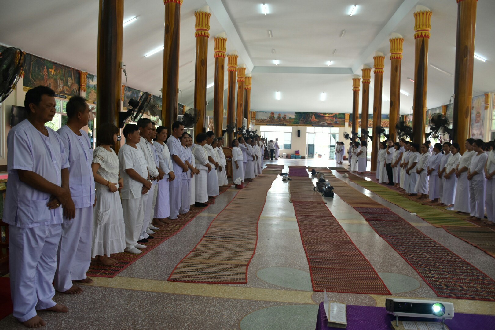 15 สิงหาคม 2560  สำนักงานพัฒนาชุมชนจังหวัดมหาสารคาม จัดกิจกรรมการเสริมสร้างคุณธรรมจริยธรรมข้าราชการและบุคลากรกรมการพัฒนาชุมชน