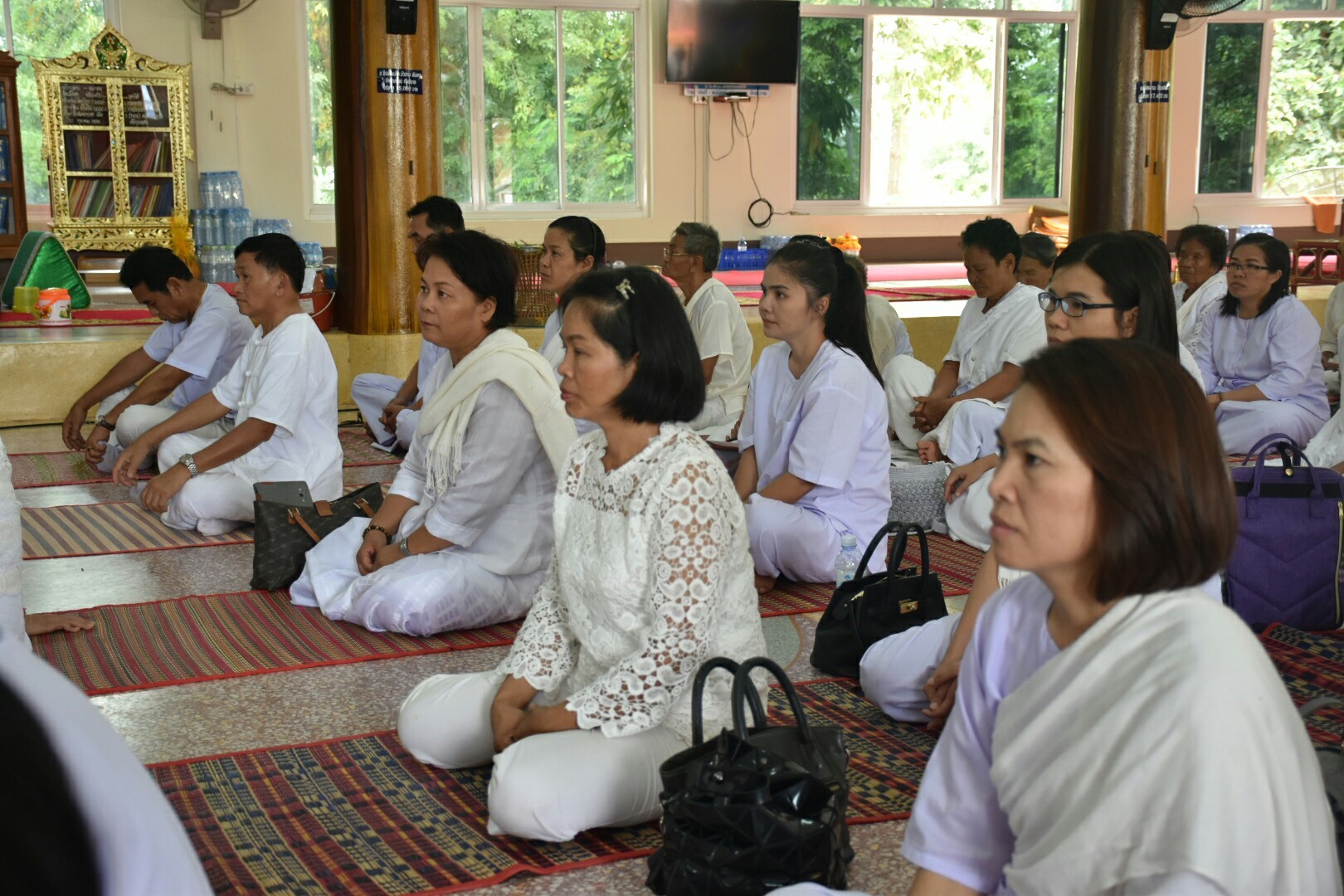 15 สิงหาคม 2560  สำนักงานพัฒนาชุมชนจังหวัดมหาสารคาม จัดกิจกรรมการเสริมสร้างคุณธรรมจริยธรรมข้าราชการและบุคลากรกรมการพัฒนาชุมชน
