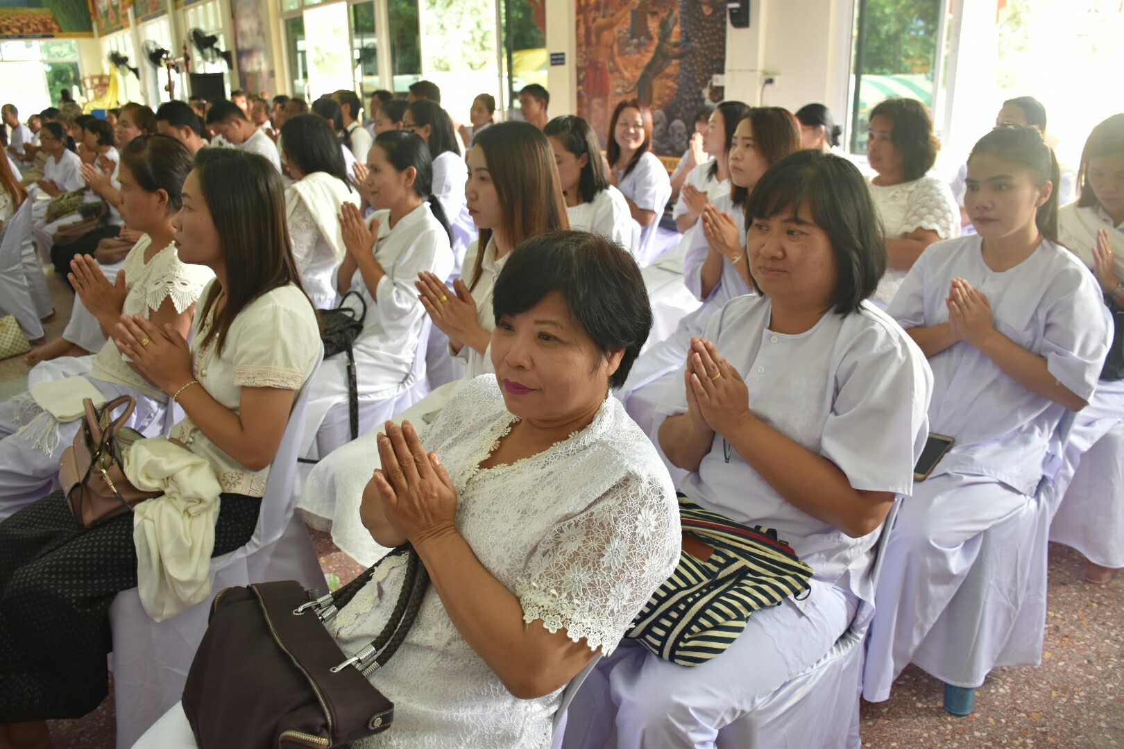 15 สิงหาคม 2560  สำนักงานพัฒนาชุมชนจังหวัดมหาสารคาม จัดกิจกรรมการเสริมสร้างคุณธรรมจริยธรรมข้าราชการและบุคลากรกรมการพัฒนาชุมชน