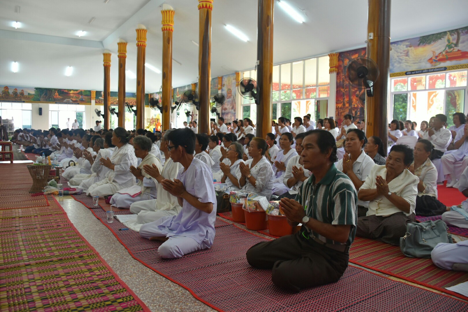 15 สิงหาคม 2560  สำนักงานพัฒนาชุมชนจังหวัดมหาสารคาม จัดกิจกรรมการเสริมสร้างคุณธรรมจริยธรรมข้าราชการและบุคลากรกรมการพัฒนาชุมชน