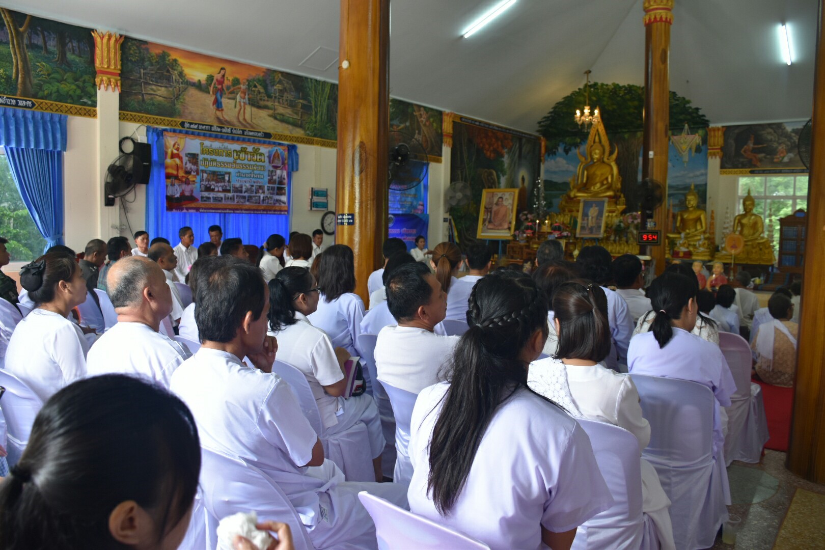 15 สิงหาคม 2560  สำนักงานพัฒนาชุมชนจังหวัดมหาสารคาม จัดกิจกรรมการเสริมสร้างคุณธรรมจริยธรรมข้าราชการและบุคลากรกรมการพัฒนาชุมชน