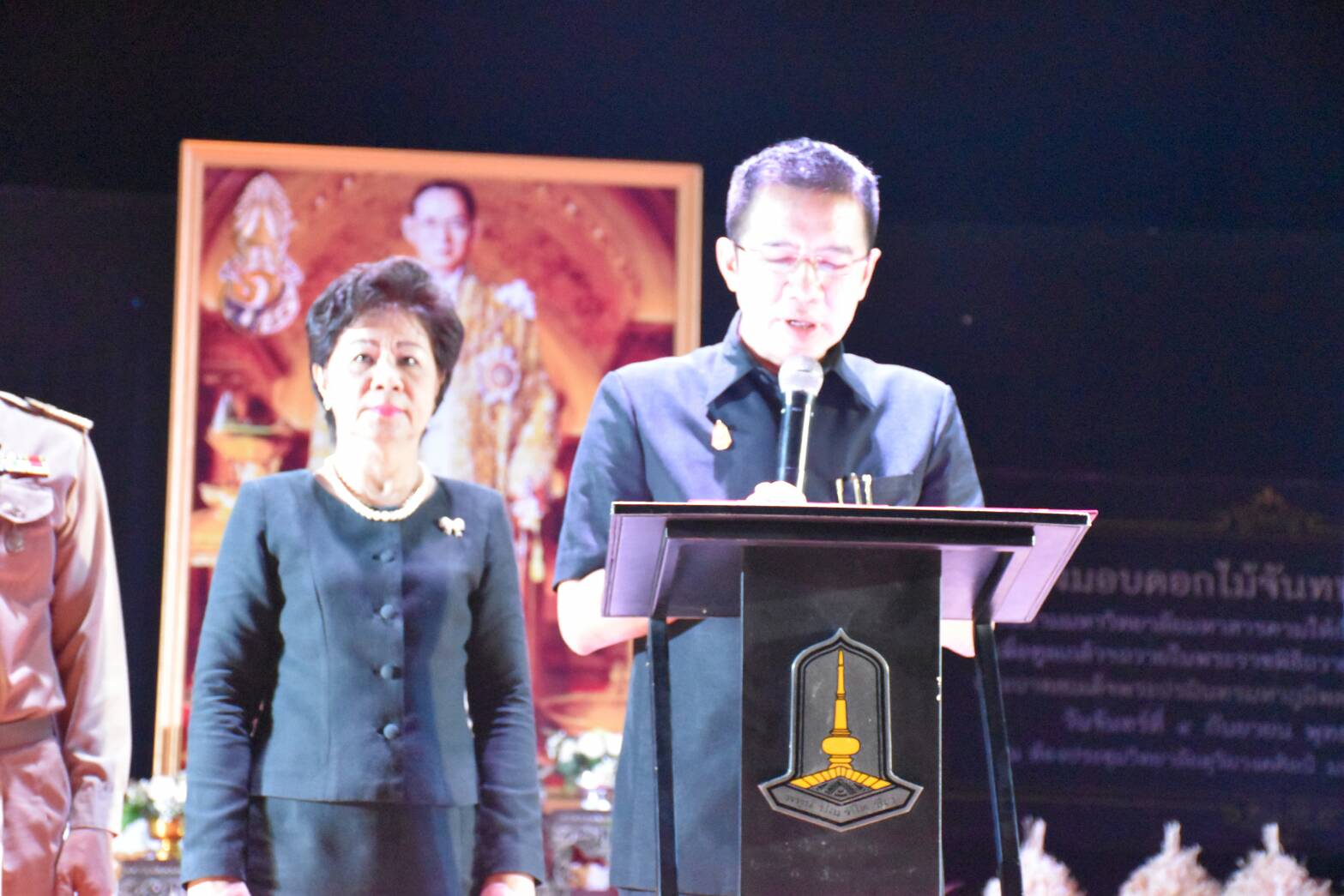 4 กันยายน 2560 พิธีส่งมอบดอกไม้จันทน์พระราชทาน เพื่อทูลเกล้าฯ ถวายในพระราชพิธีถวายพระเพลิงพระบรมศพพระบาทสมเด็จพระปรมินทรมหาภูมิพลอดุลยเดช (รัชกาลที่ 9)