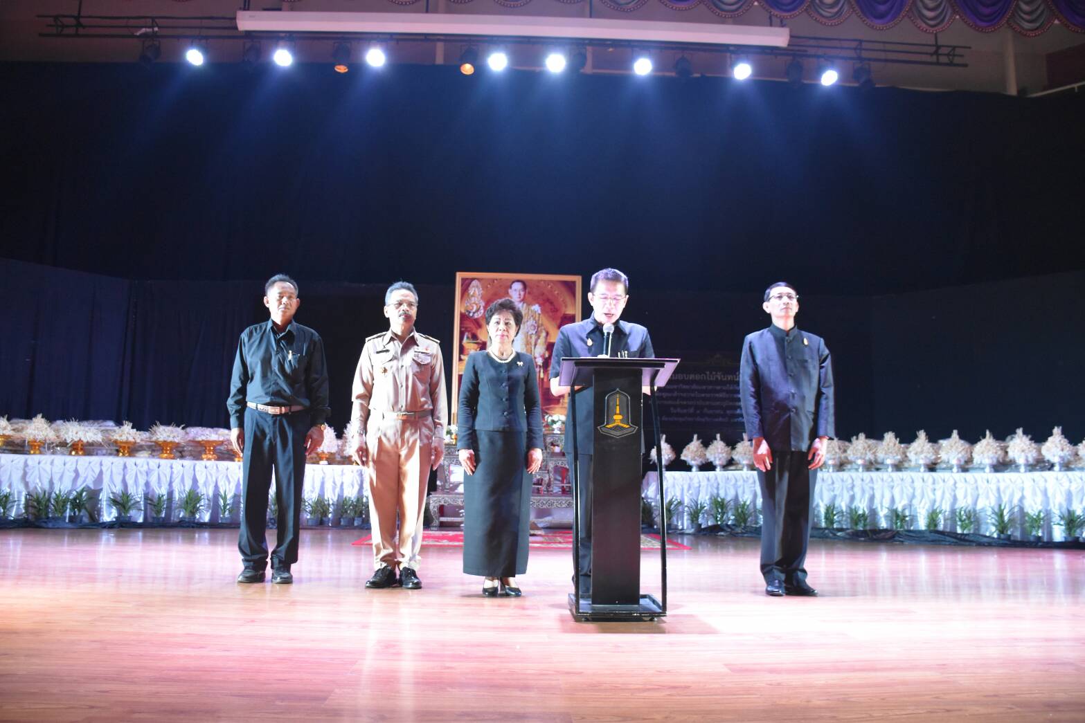 4 กันยายน 2560 พิธีส่งมอบดอกไม้จันทน์พระราชทาน เพื่อทูลเกล้าฯ ถวายในพระราชพิธีถวายพระเพลิงพระบรมศพพระบาทสมเด็จพระปรมินทรมหาภูมิพลอดุลยเดช (รัชกาลที่ 9)