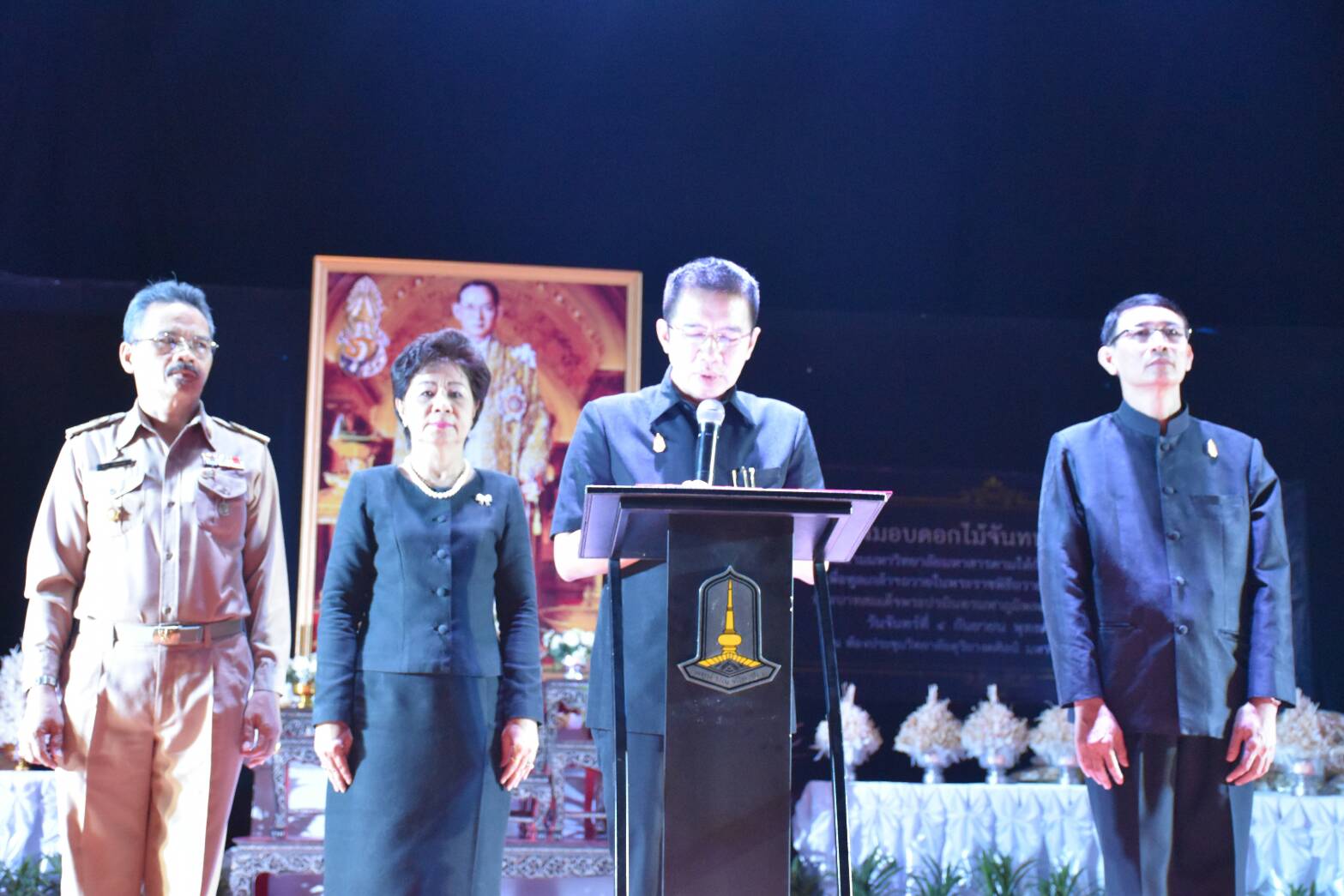 4 กันยายน 2560 พิธีส่งมอบดอกไม้จันทน์พระราชทาน เพื่อทูลเกล้าฯ ถวายในพระราชพิธีถวายพระเพลิงพระบรมศพพระบาทสมเด็จพระปรมินทรมหาภูมิพลอดุลยเดช (รัชกาลที่ 9)