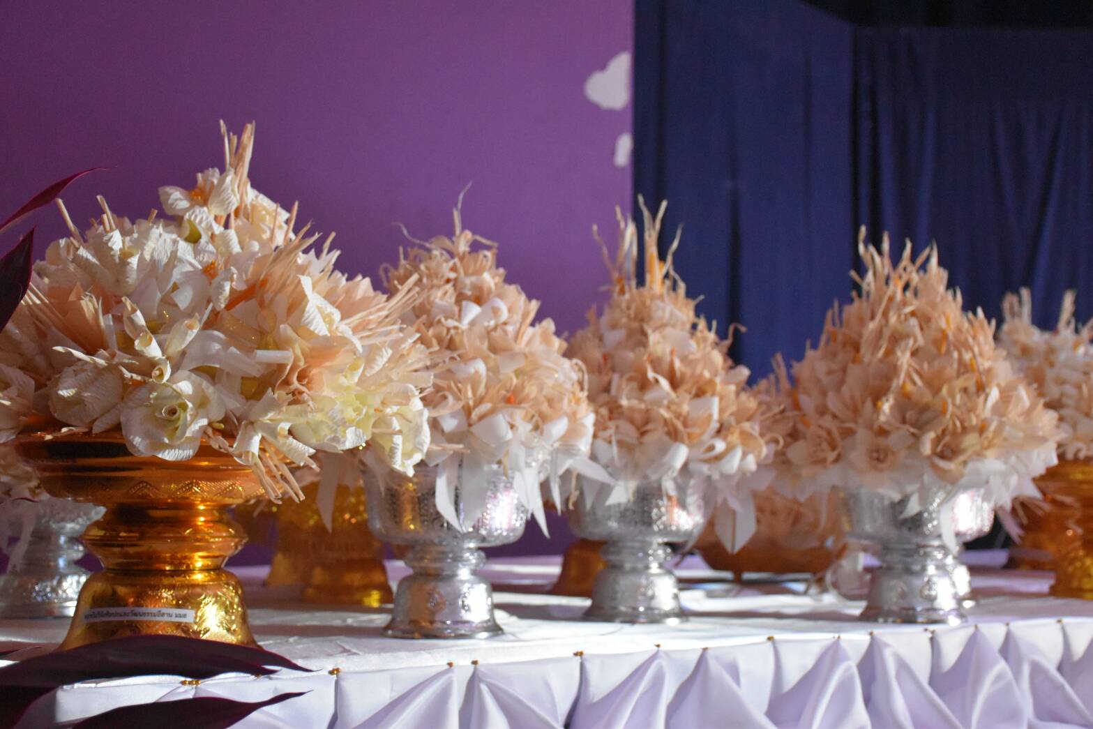 4 กันยายน 2560 พิธีส่งมอบดอกไม้จันทน์พระราชทาน เพื่อทูลเกล้าฯ ถวายในพระราชพิธีถวายพระเพลิงพระบรมศพพระบาทสมเด็จพระปรมินทรมหาภูมิพลอดุลยเดช (รัชกาลที่ 9)