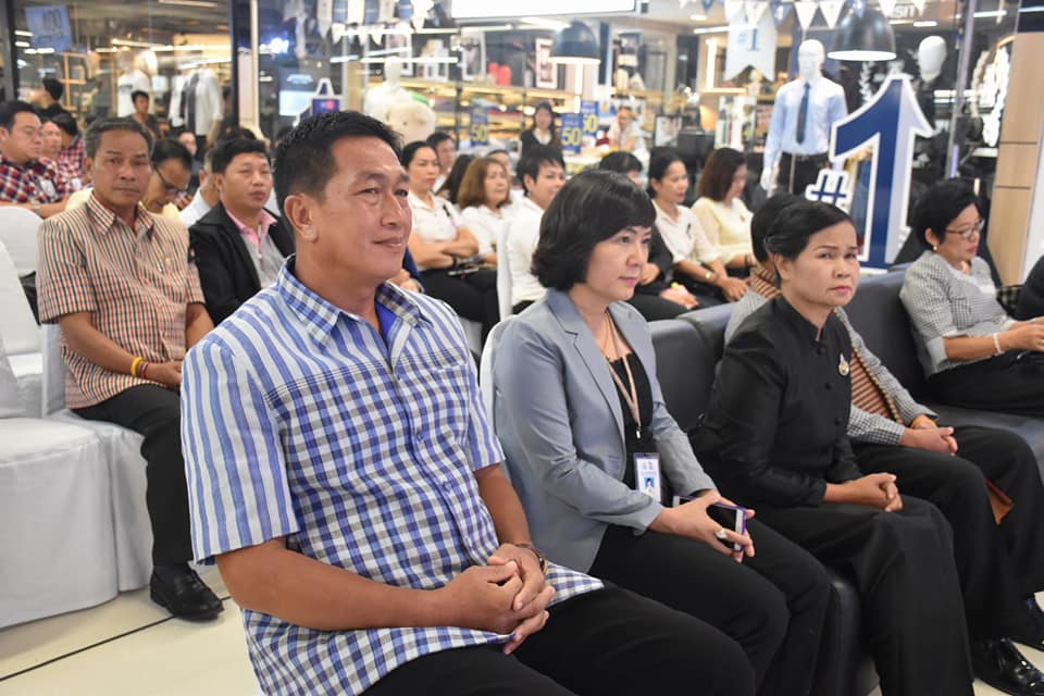 4 ตุลาคม 2560 งานแถลงข่าวโครงการบรรพชาสามเณร เพื่อถวายเป็นพระราชกุศลแด่พระบาทสมเด็จพระปรมินทรมหาภูมิพลอดุลยเดช รัชกาลที่ 9 เนื่องในโอกาสครบ 1 ปี เสด็จสวรรคต ณ บริเวณศููนย์การค้าเสริมไทยคอมเพล็กซ์